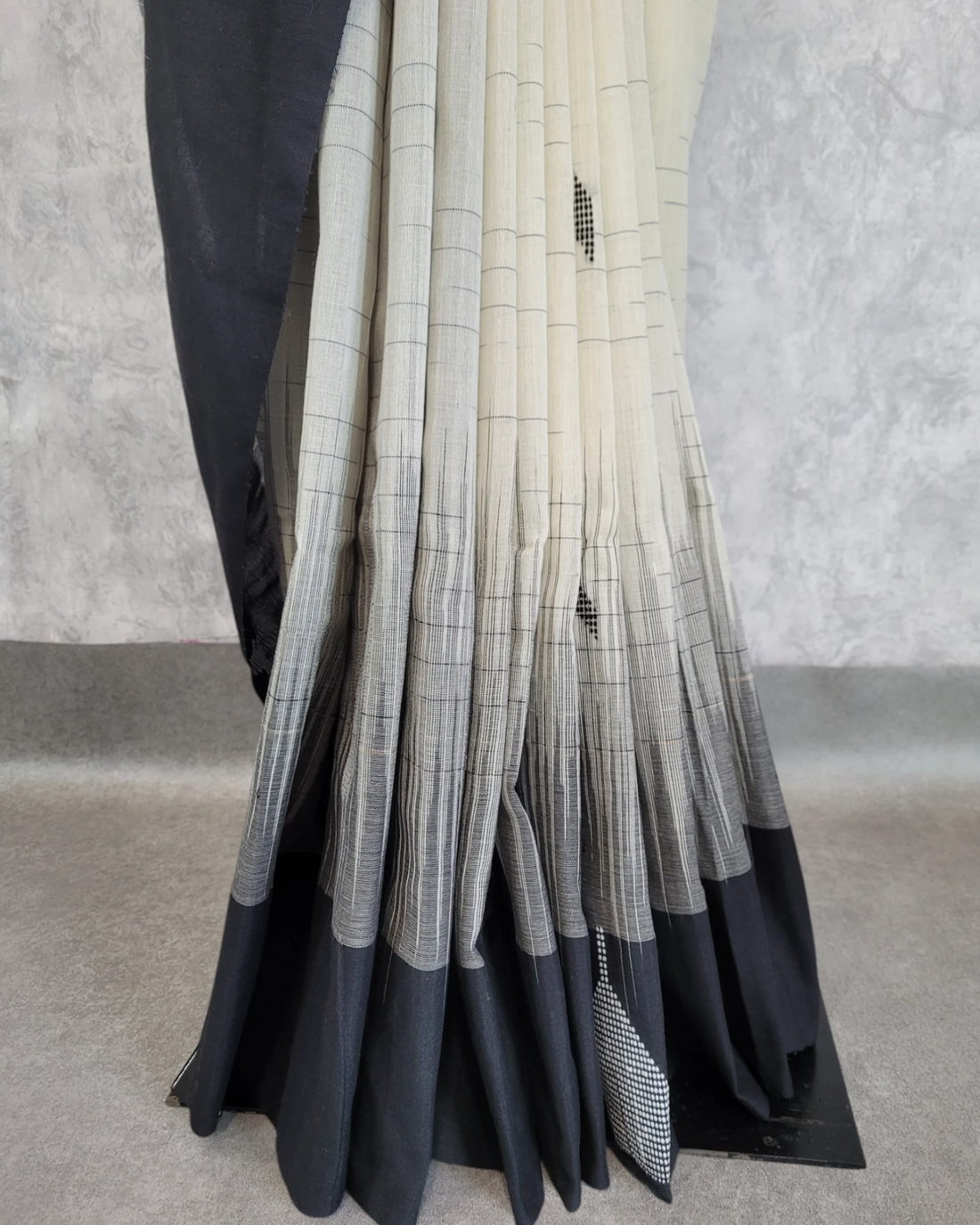 Daisy Aparna Cotton Saree