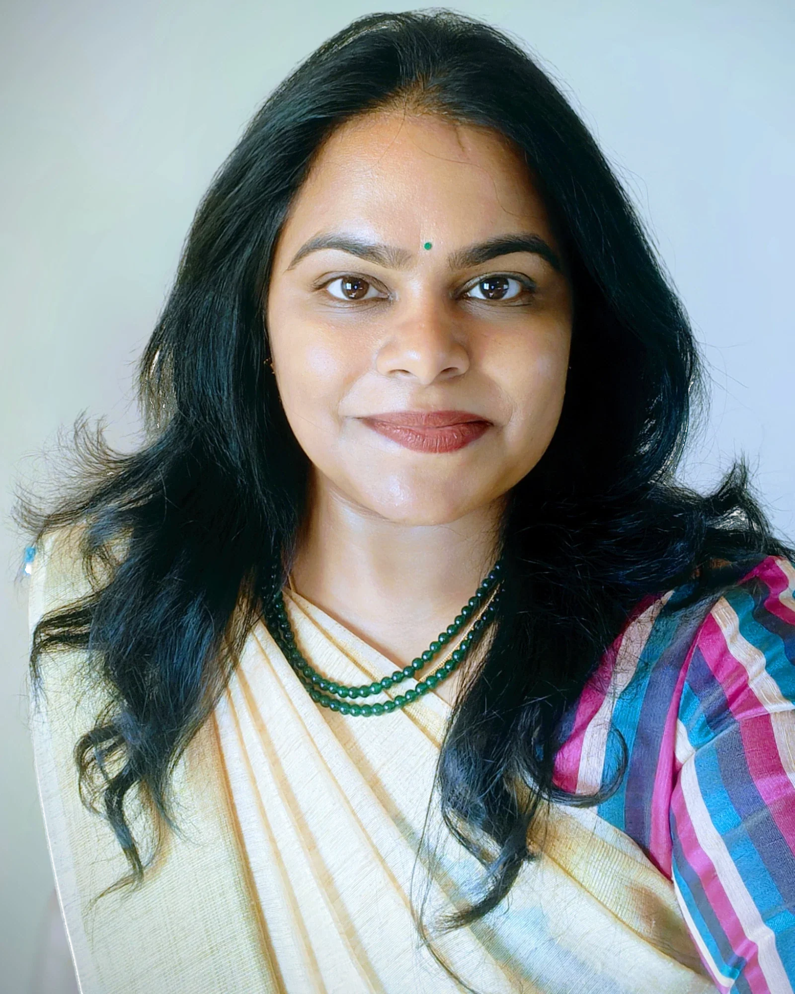 Breaking Myths: Cotton and Linen Sarees Can Be as Glamorous as Silk!