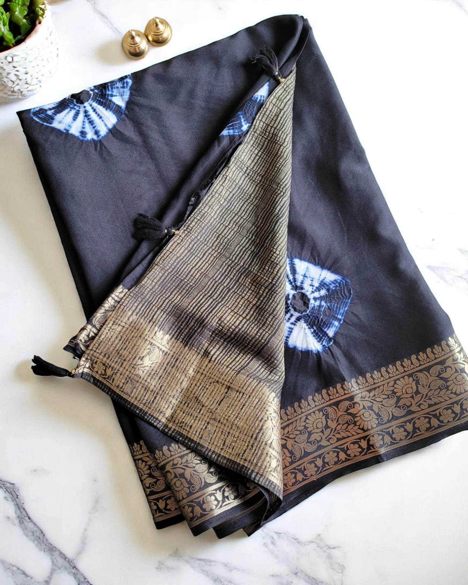 Black Nithya Viscose Saree