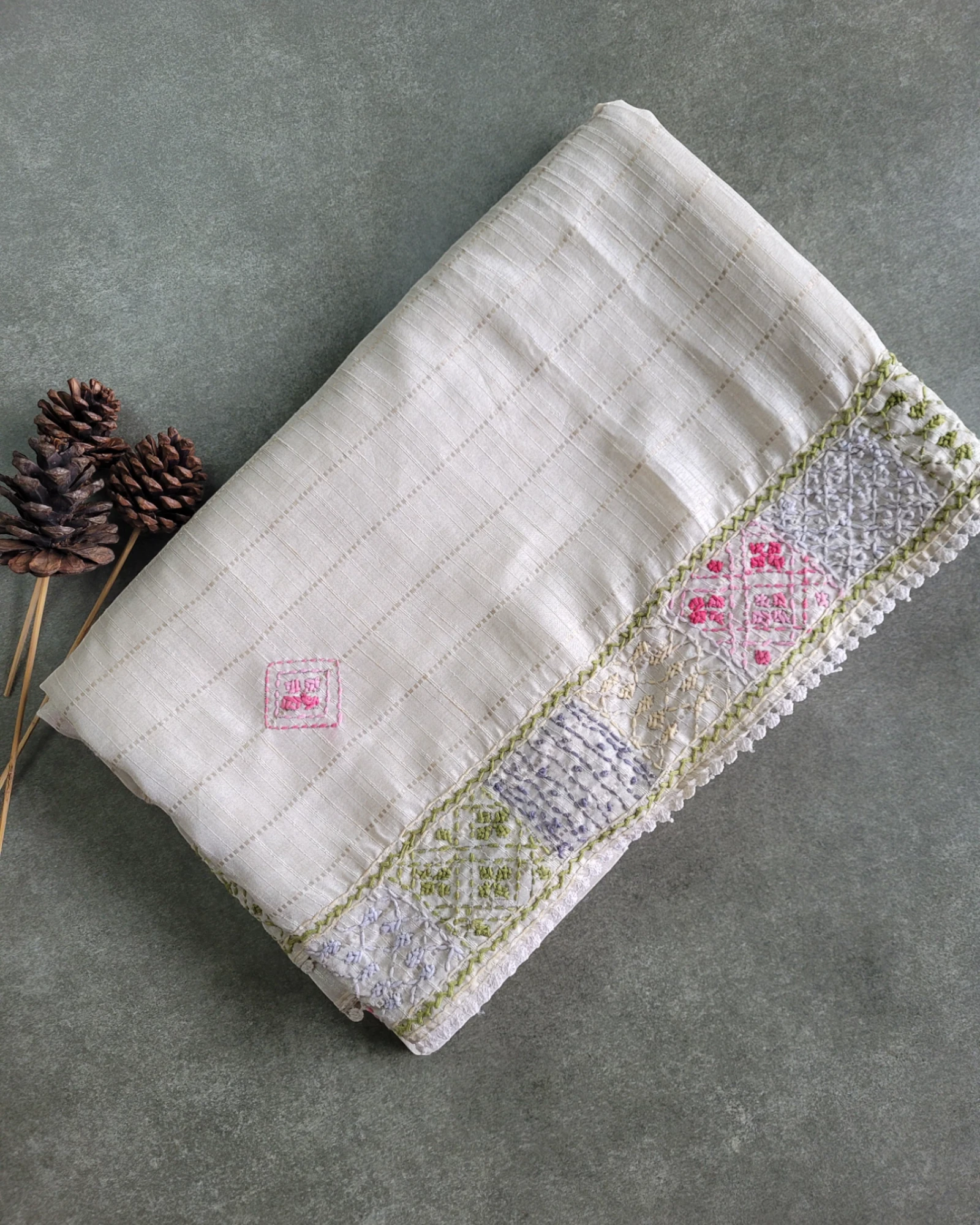 Cream Geet Handwork Saree