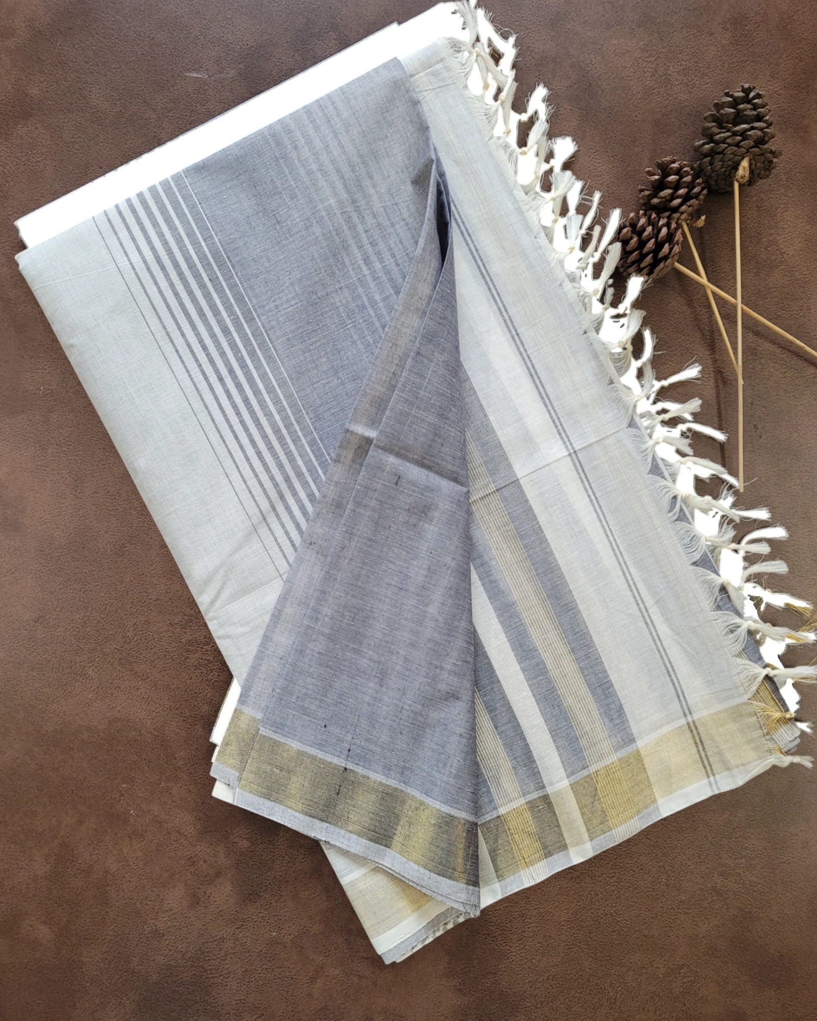 White Diva linen saree