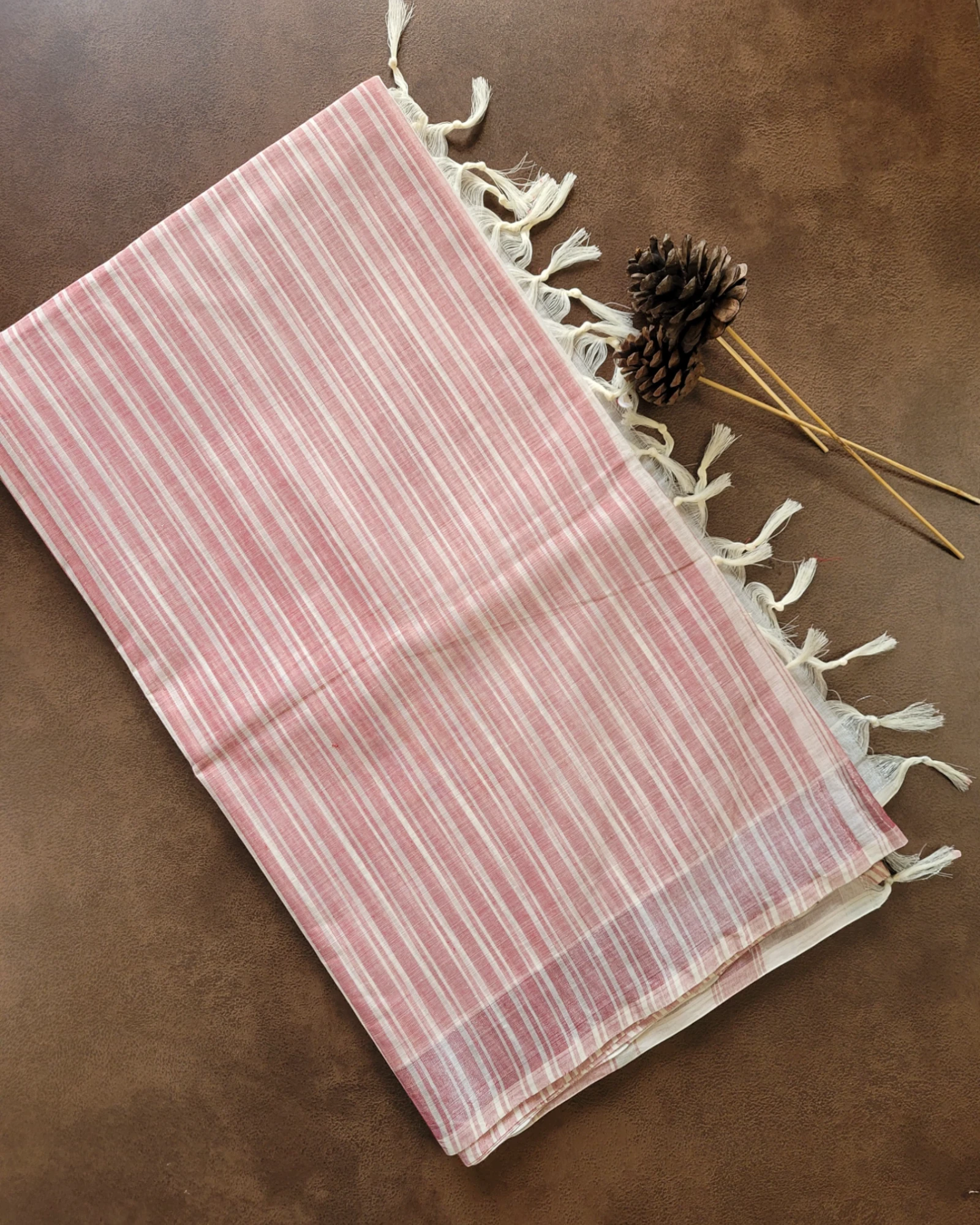 Red Diva linen saree