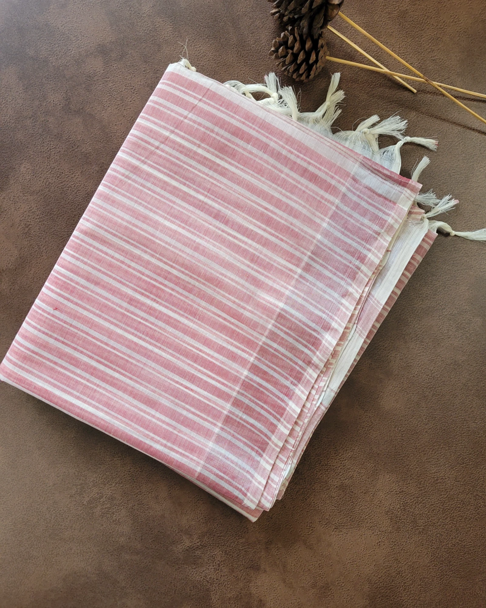 Red Diva linen saree