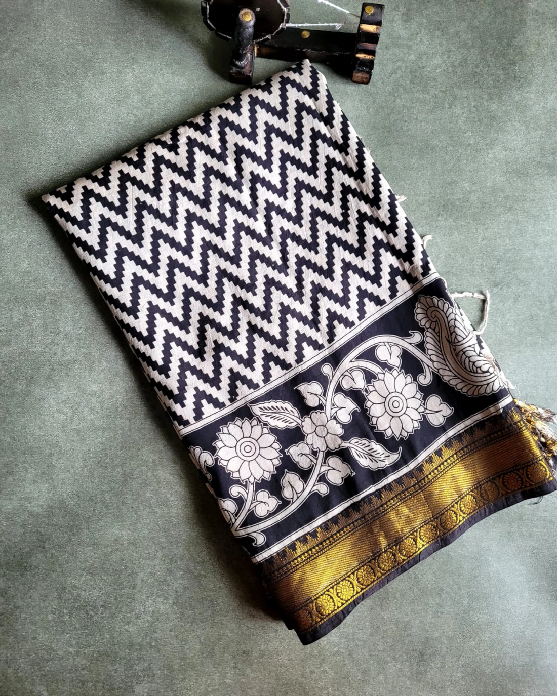 Black Raha Kalamkari saree