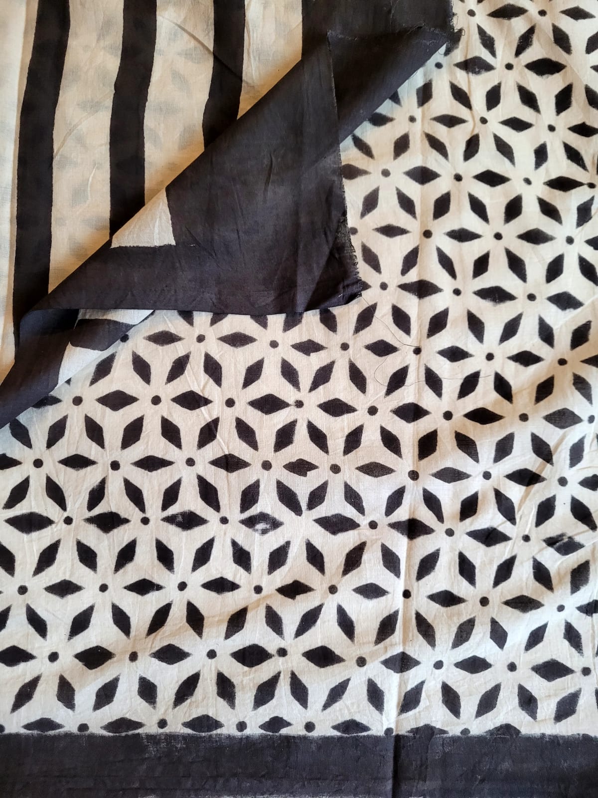 Stripes Handblock Cotton Saree