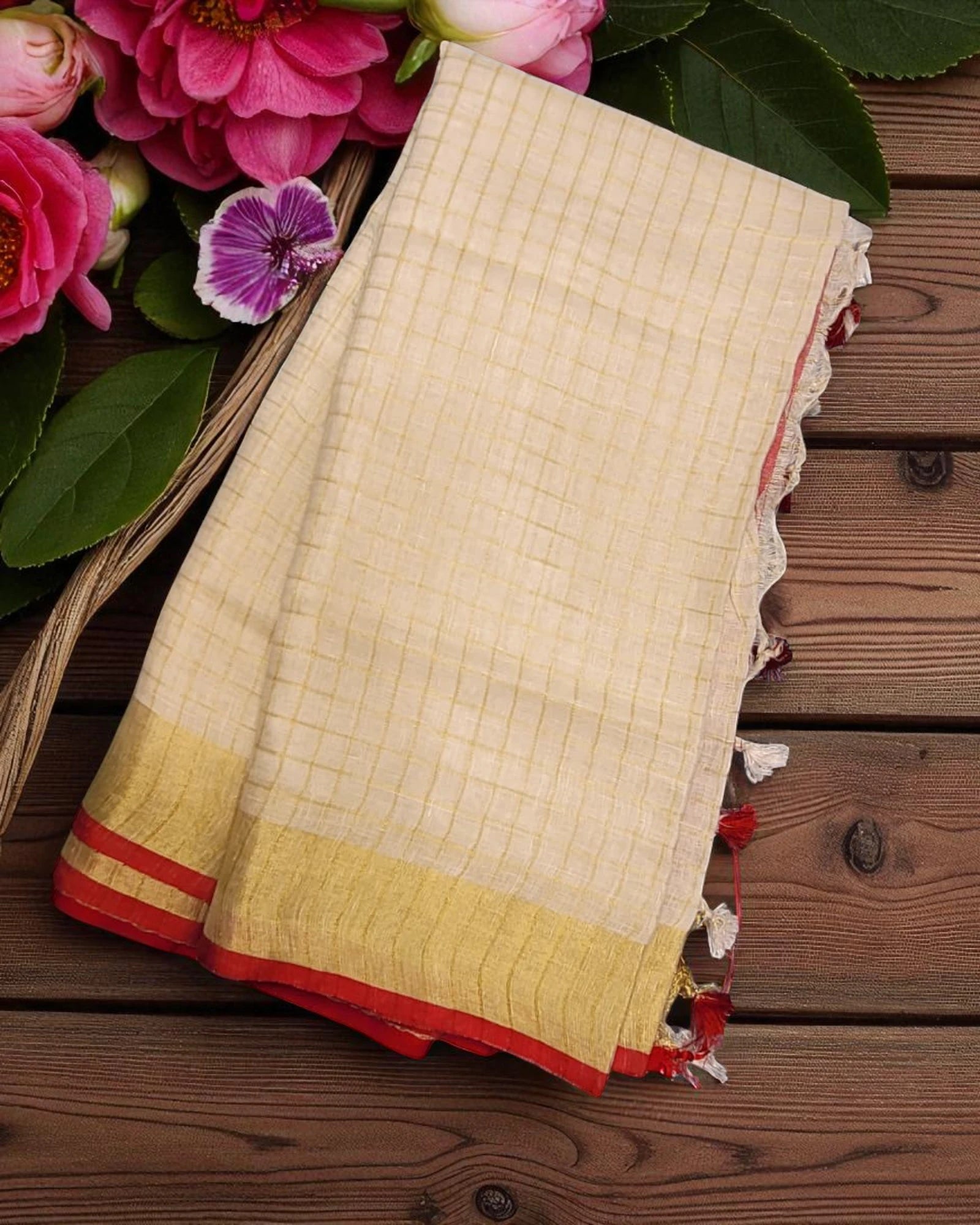 Red Shwetha3 Linen saree