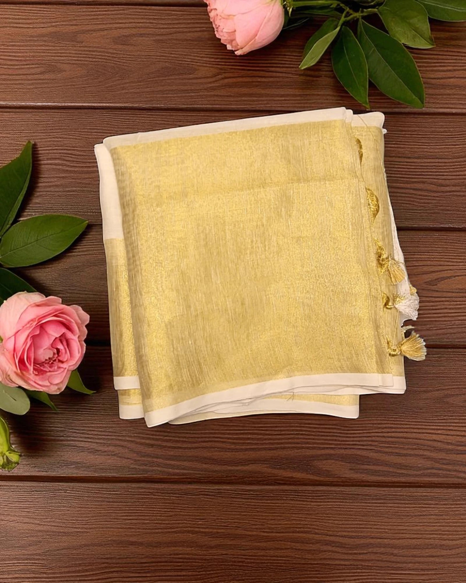 Gold Shwetha3 Linen Saree