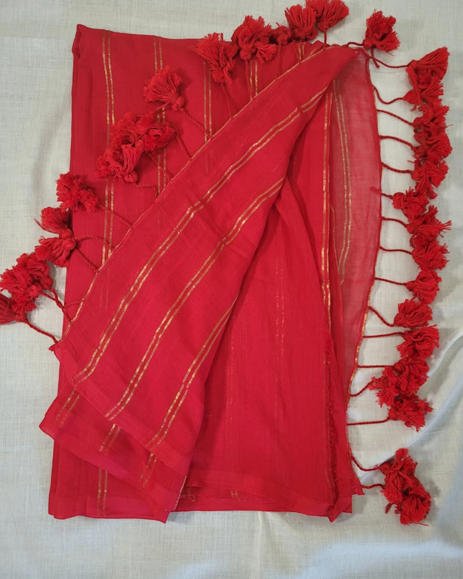 Red2 Nidhi Mul Saree