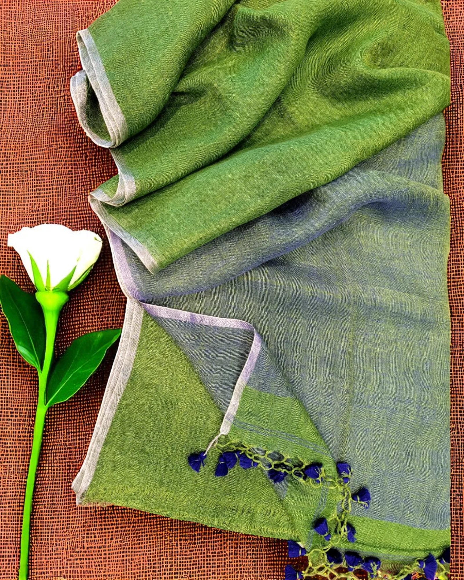 Green2 Swarna Linen Saree