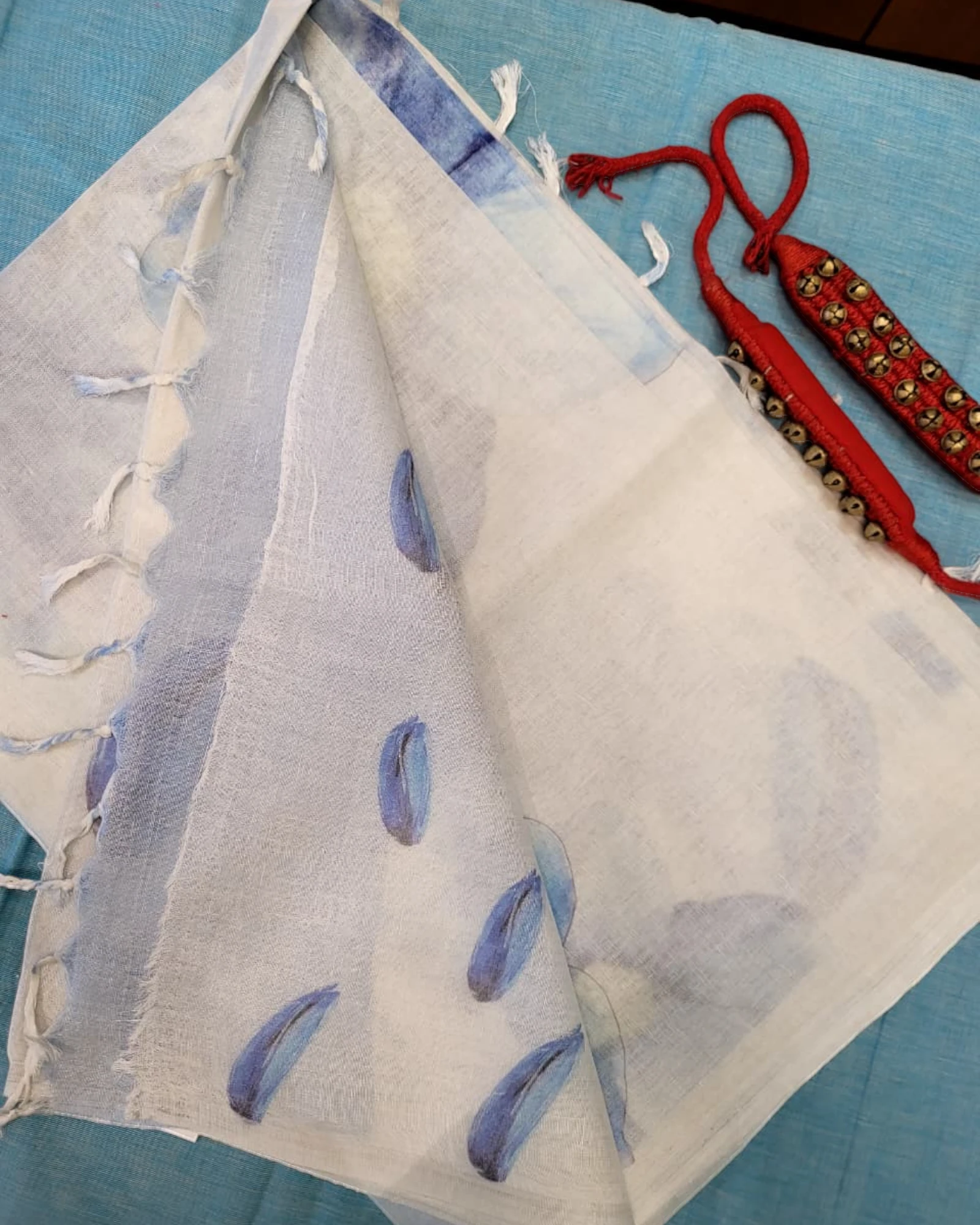 Blue Pushpa Linen Saree