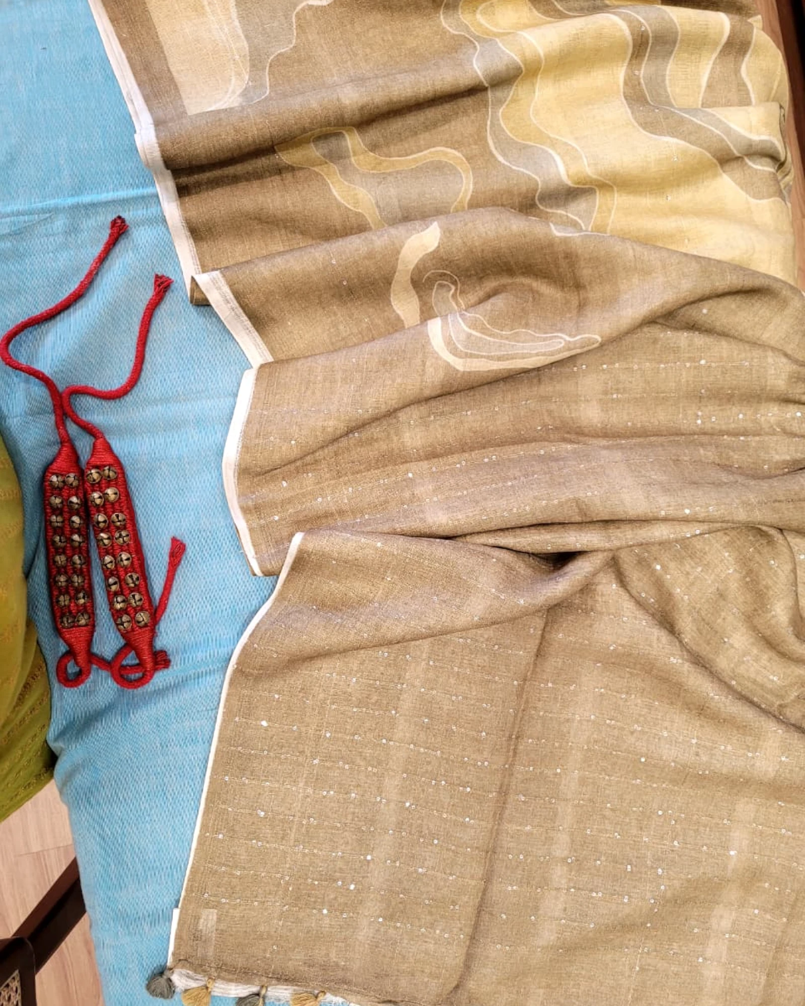 Brown Pushpa Linen Saree
