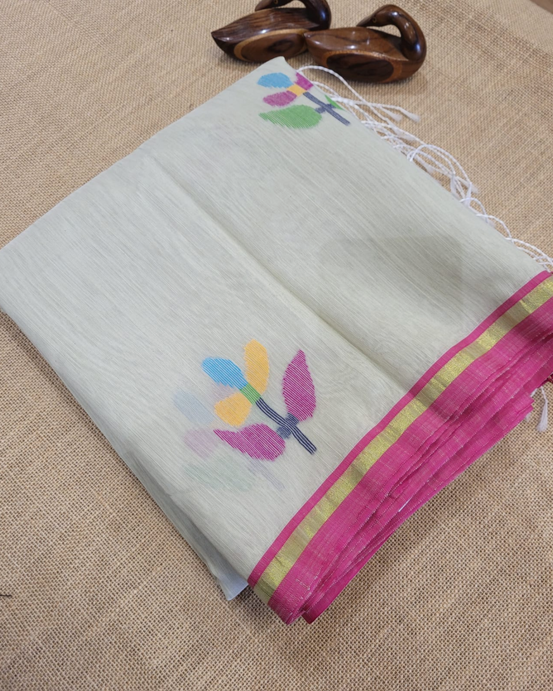 White Maslin Jamdani Saree