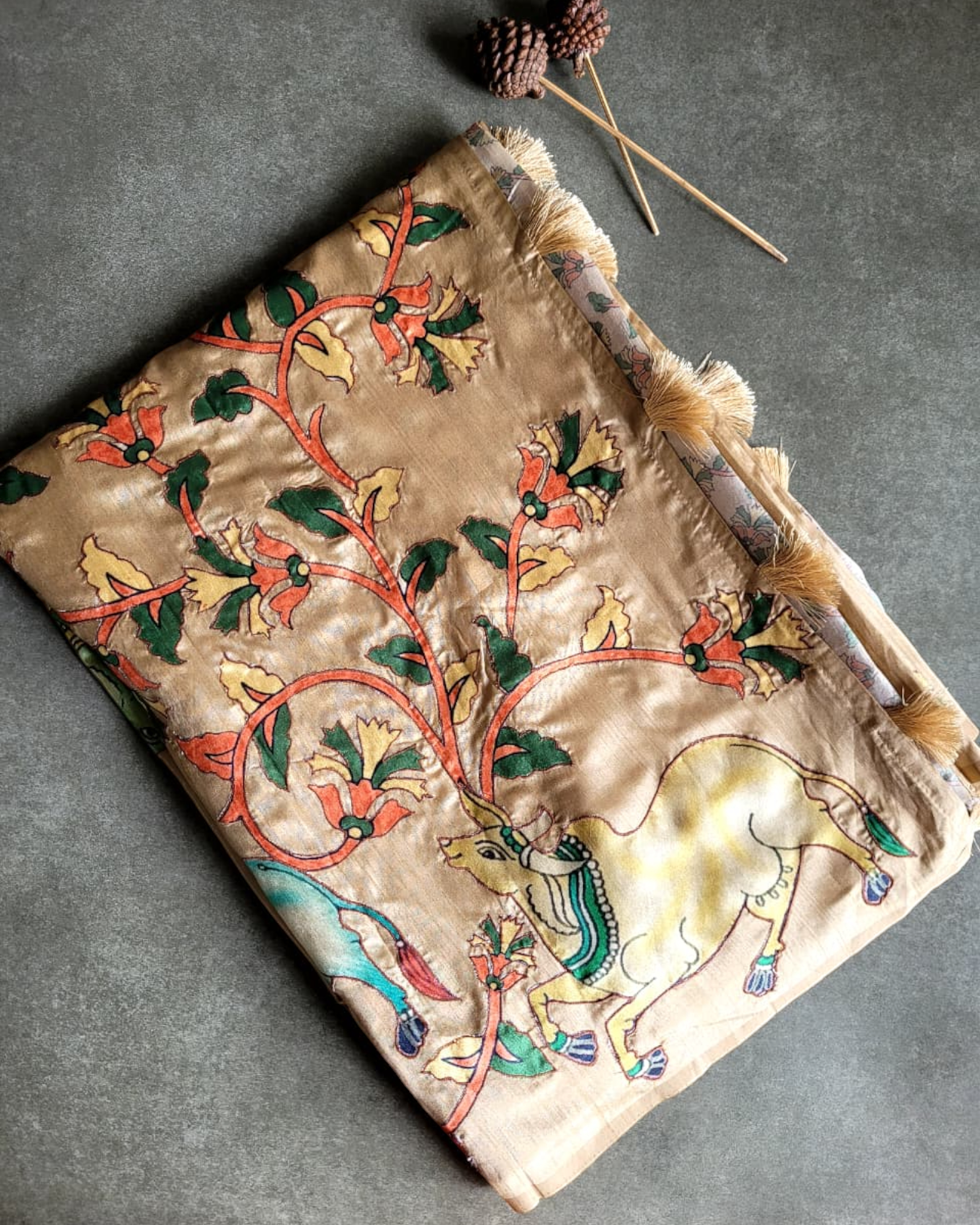 Cream Semi Tussar Applique Saree ST001