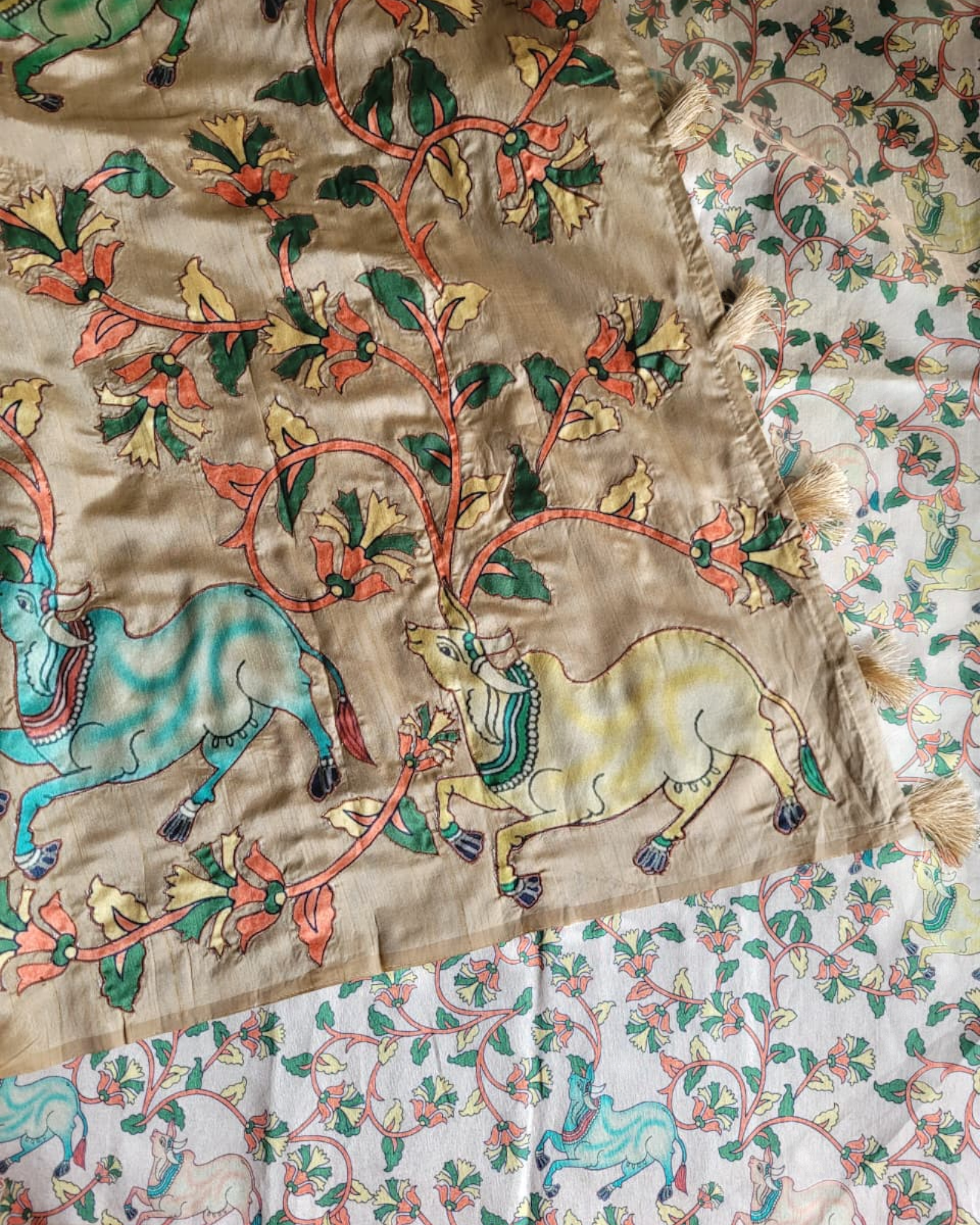 Cream Semi Tussar Applique Saree ST001