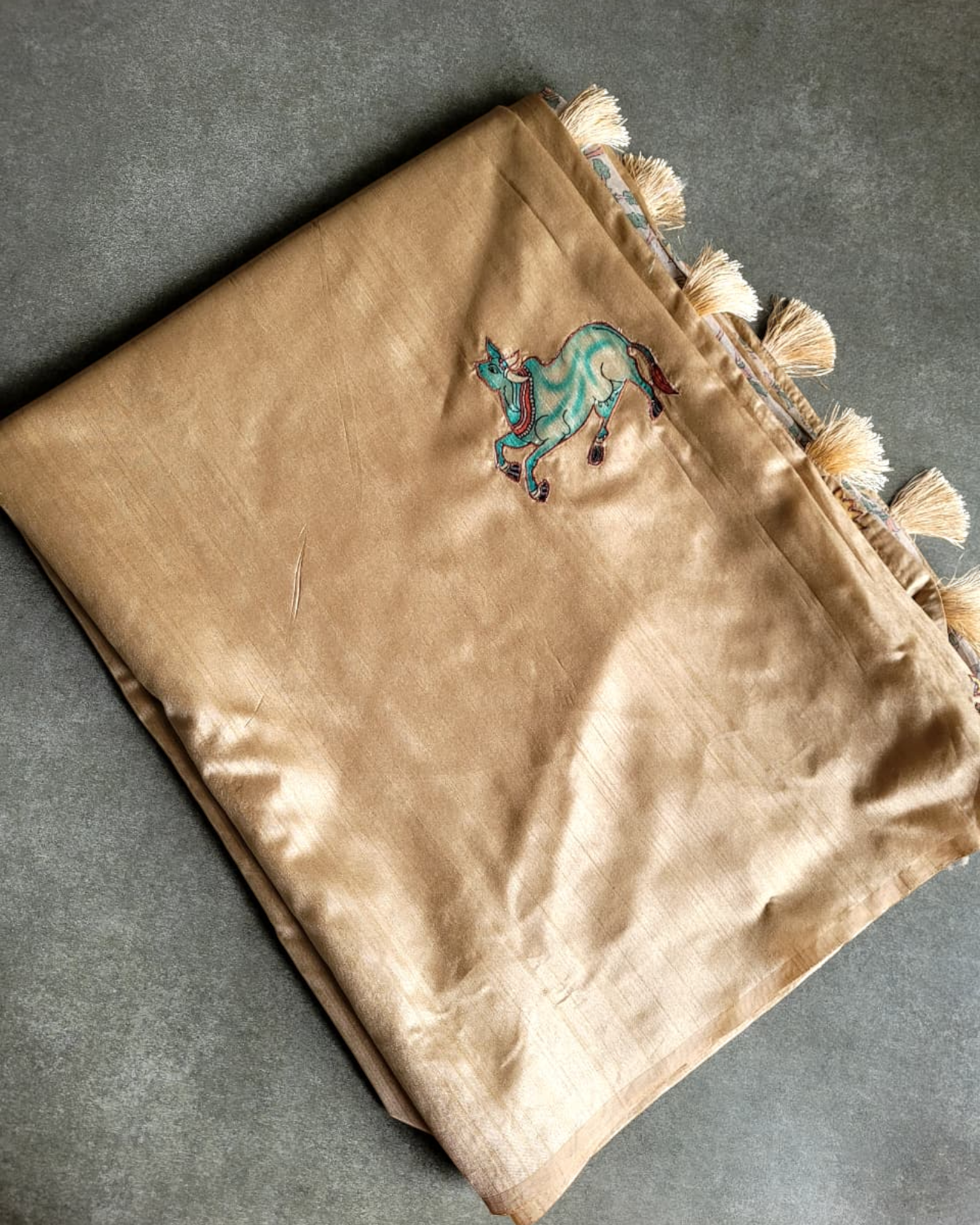 Cream Semi Tussar Applique Saree ST001