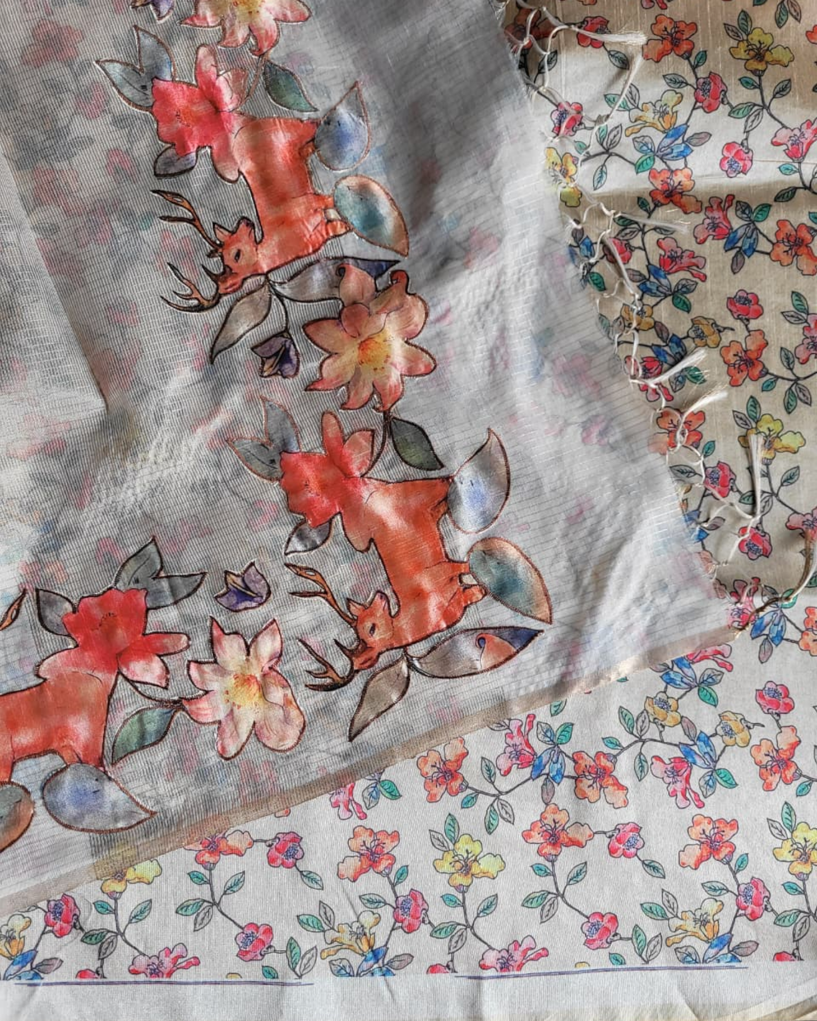 White2 Semi Tussar Applique Saree ST001