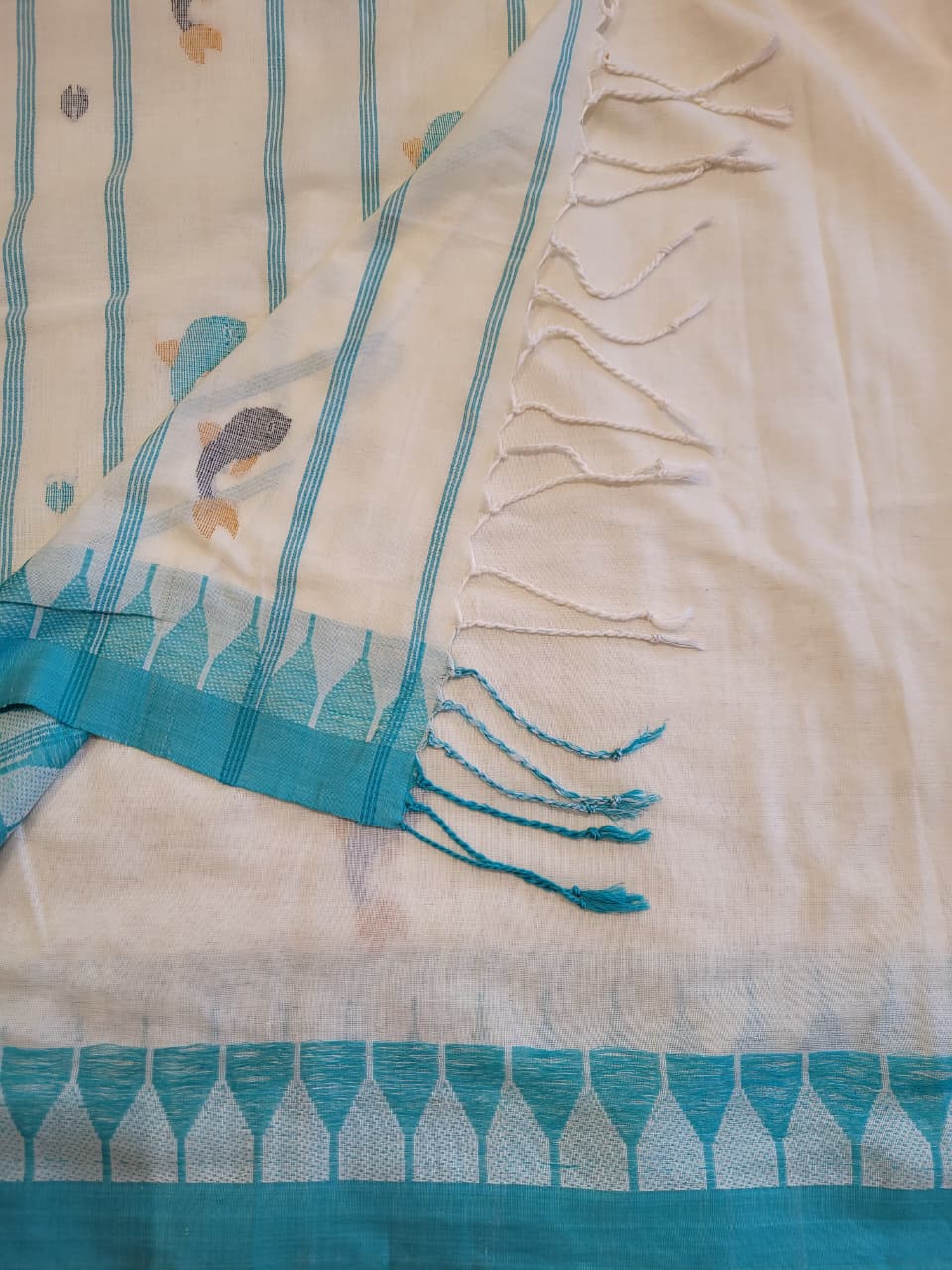 White Cotton Jamdani Saree CS002