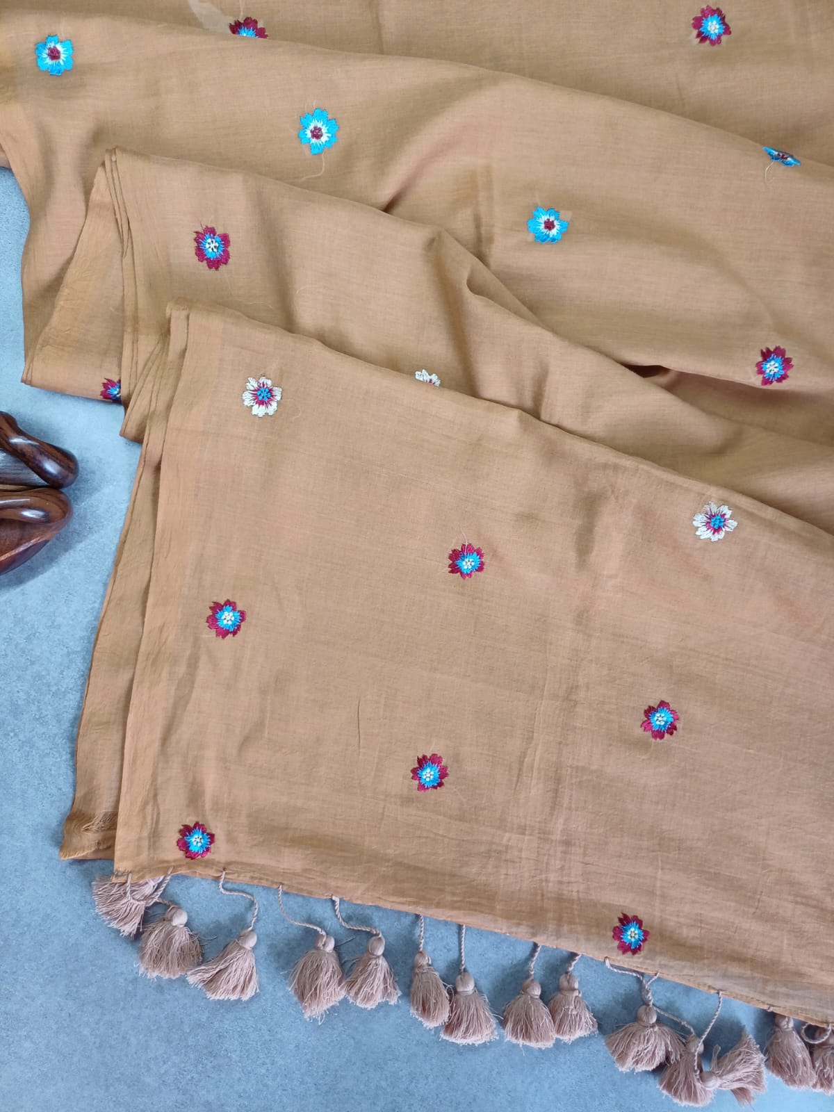 Cream Mul Saree CS005