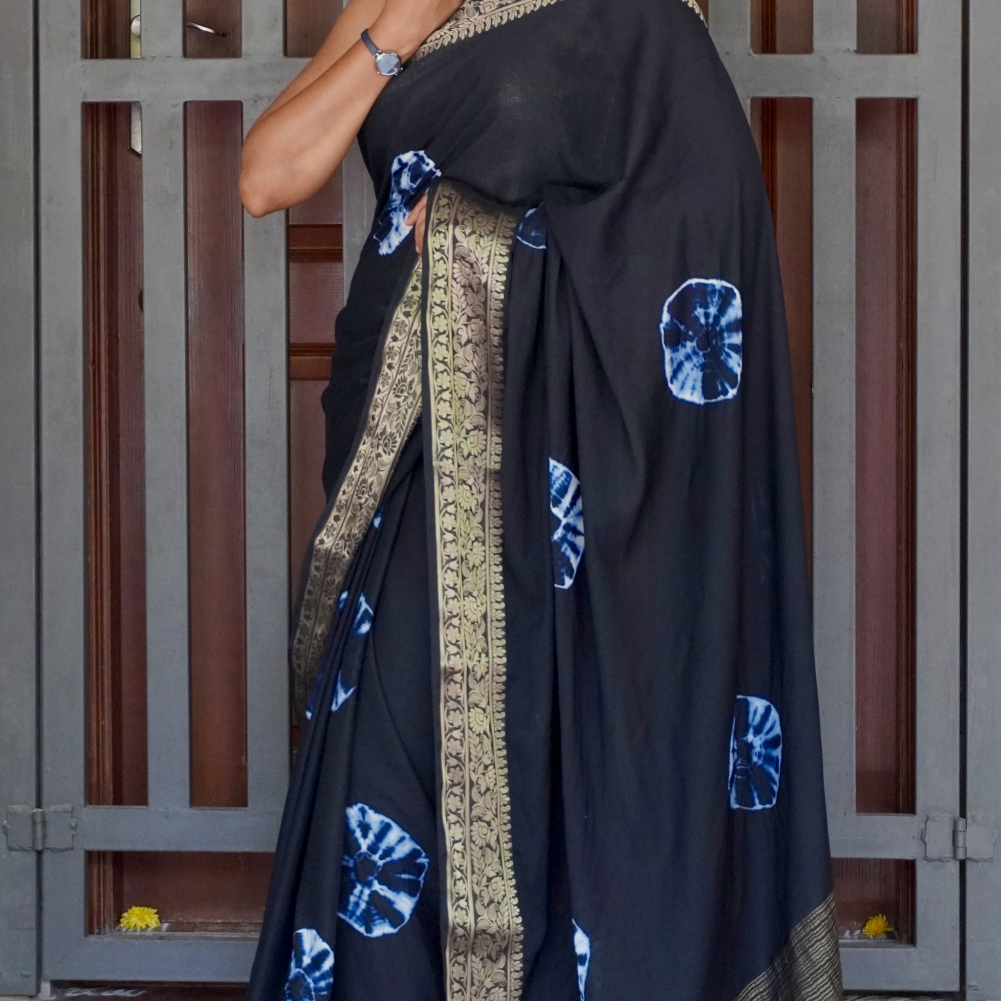 Black Nithya Viscose Saree
