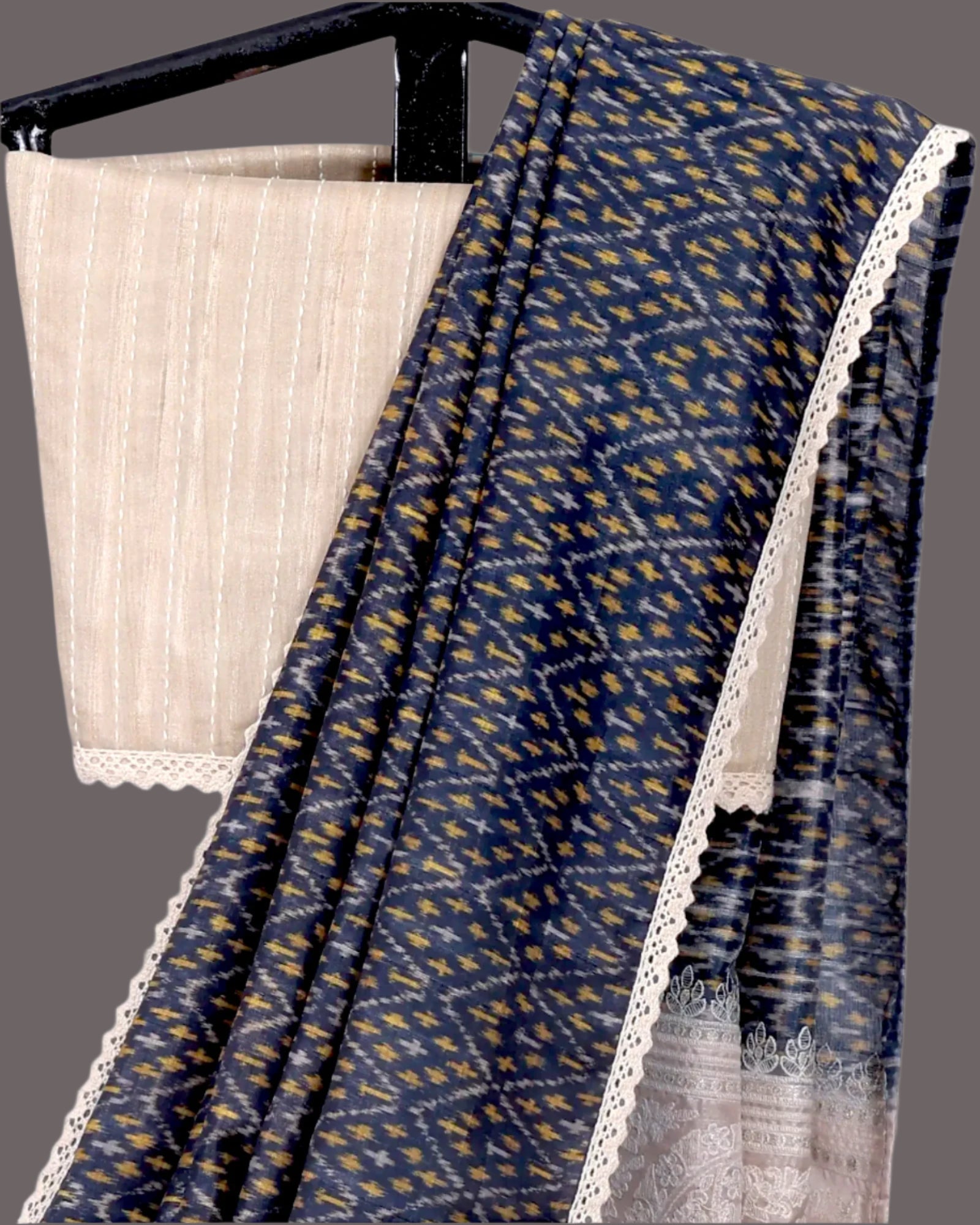 Carbon Madhavi Tussar Saree