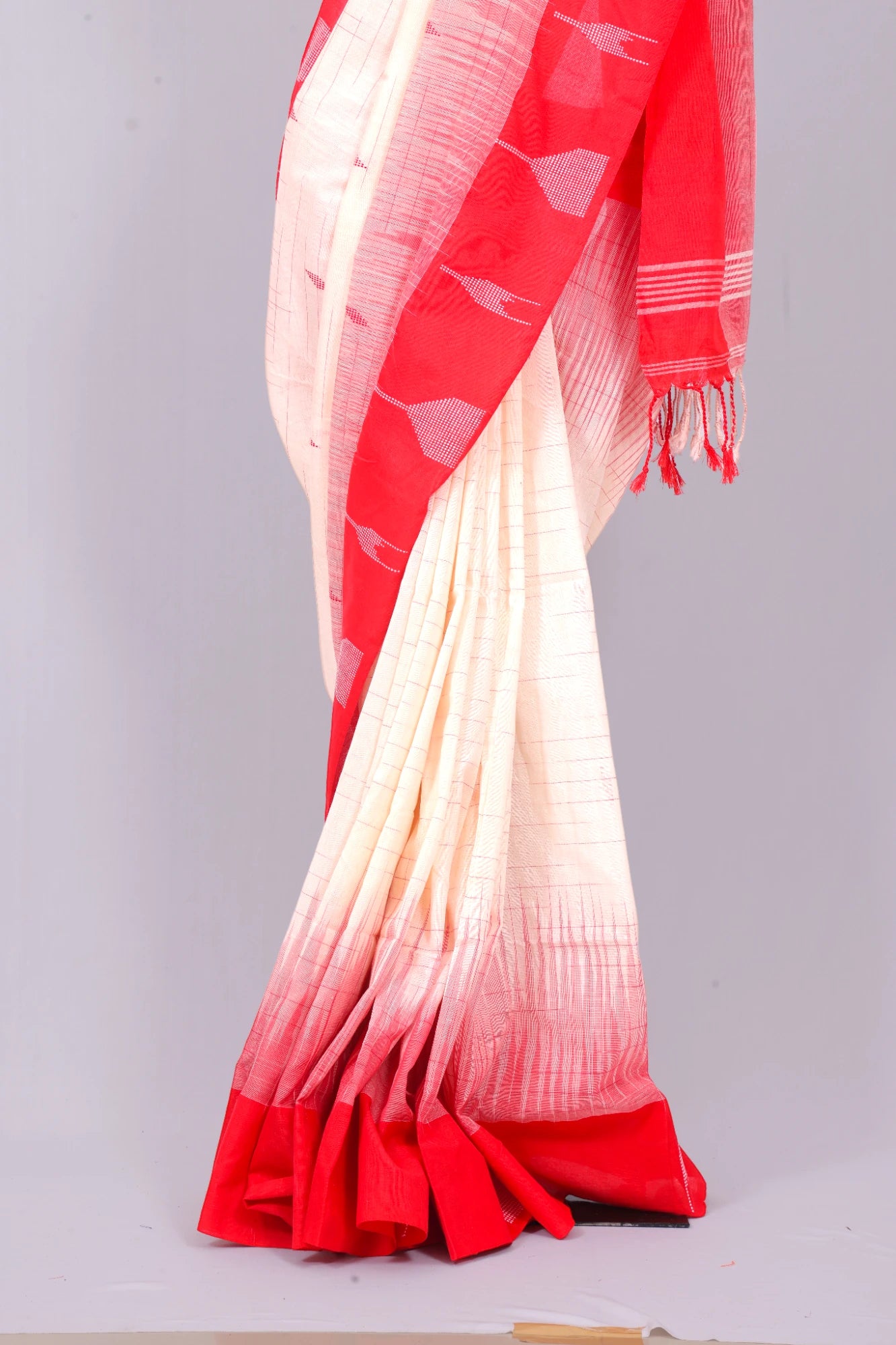 Ivory Aparna Cotton Saree