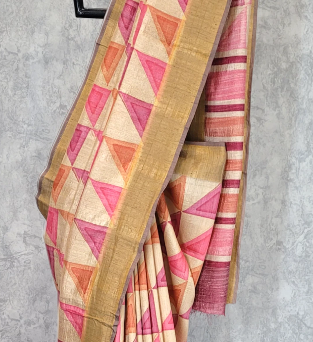 Rangtara Lotus tussar saree