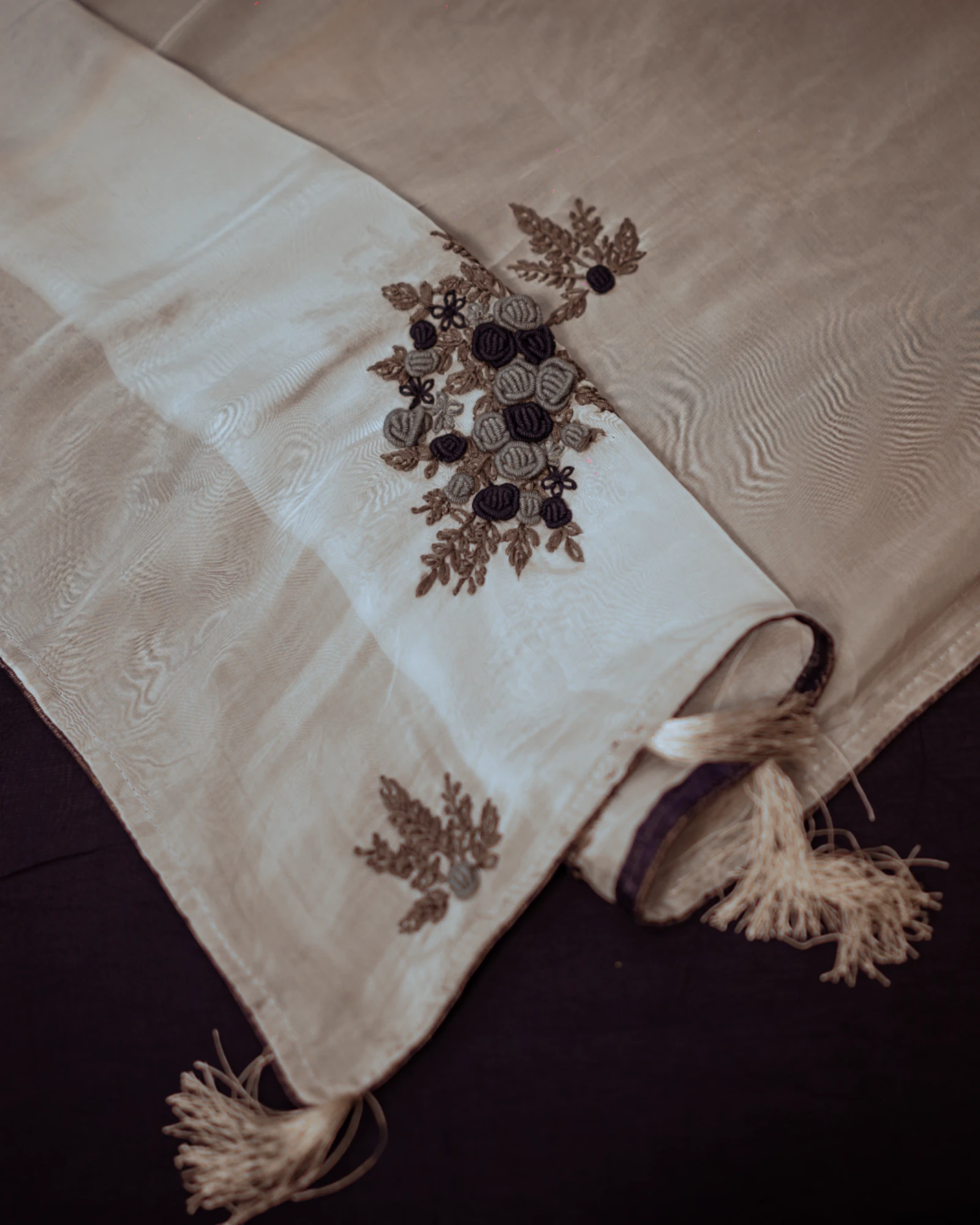 Grey Patakha Organza Saree