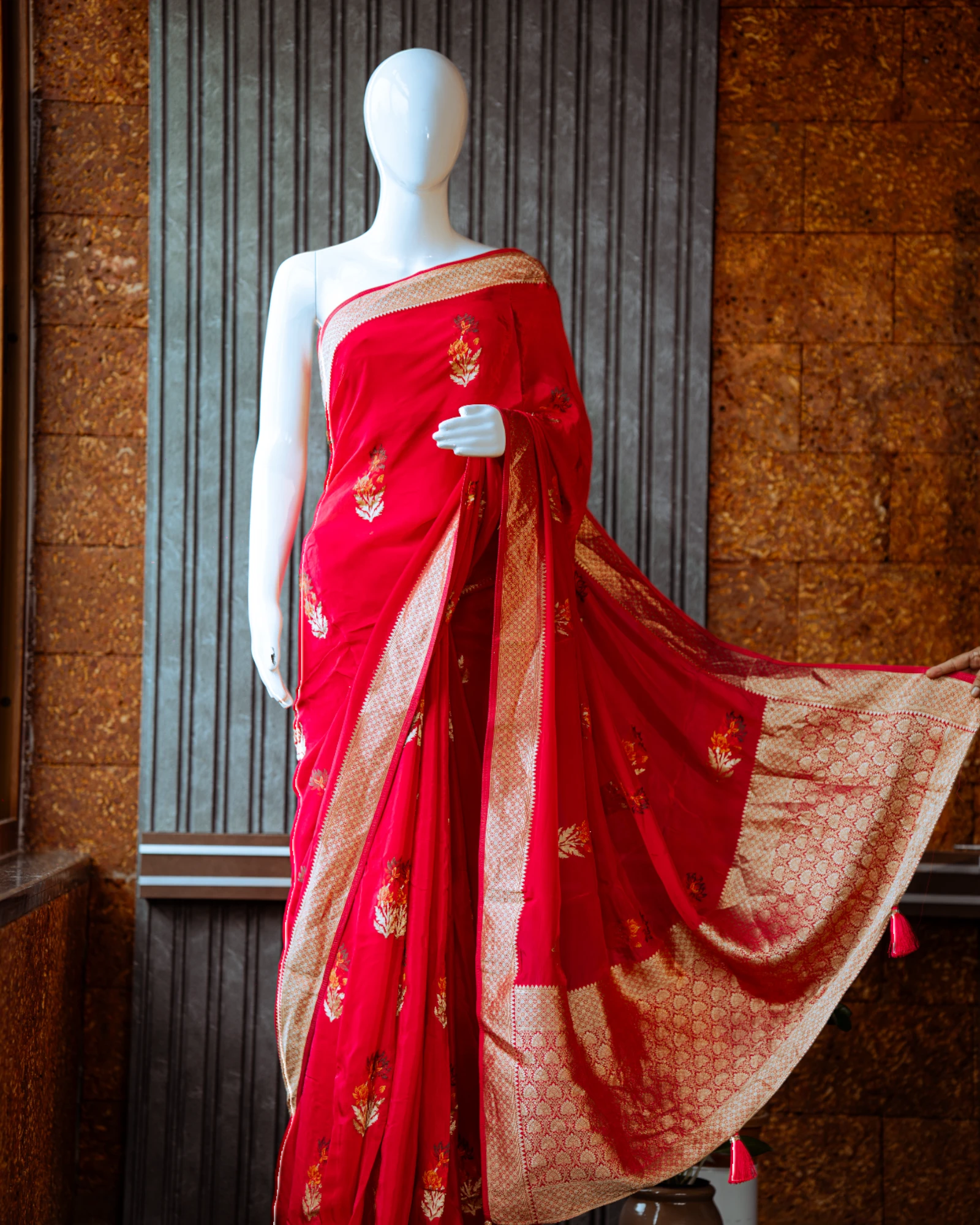 Pink Nirvi Banarasi Crepe Saree
