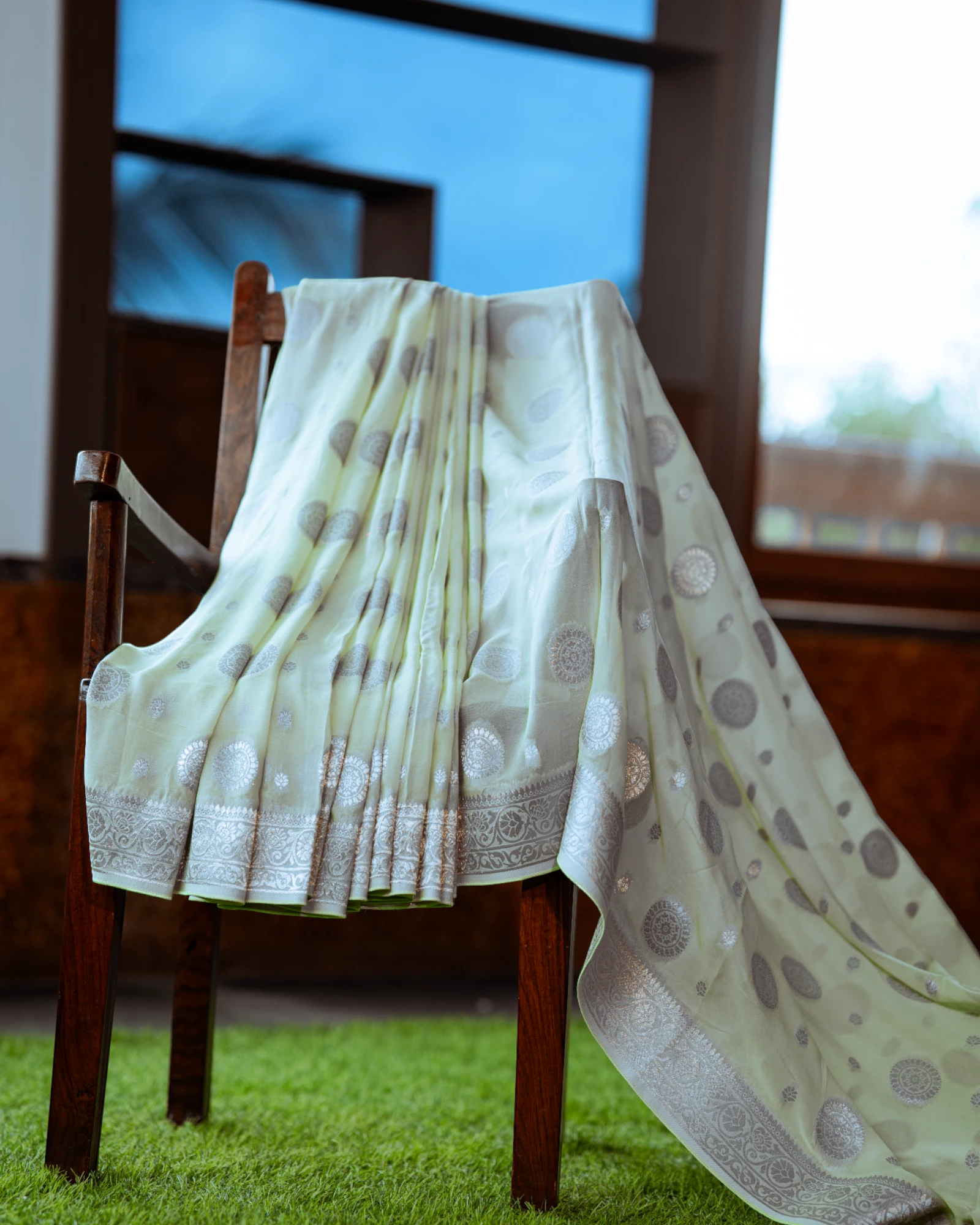 Mint2 Bahaar Banarasi Georgette Saree