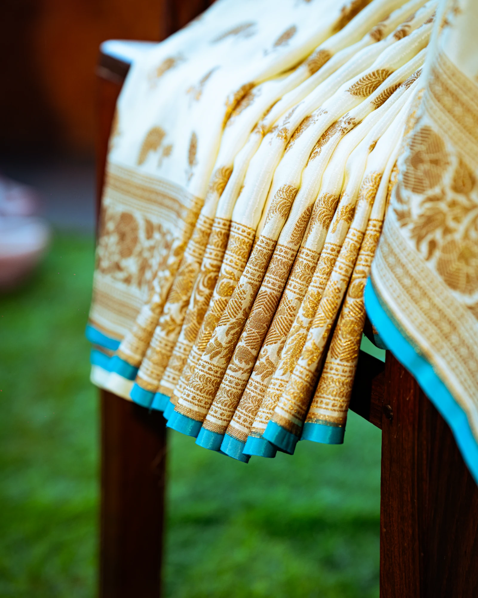 Cream Nirvi Banaras Crepe Saree