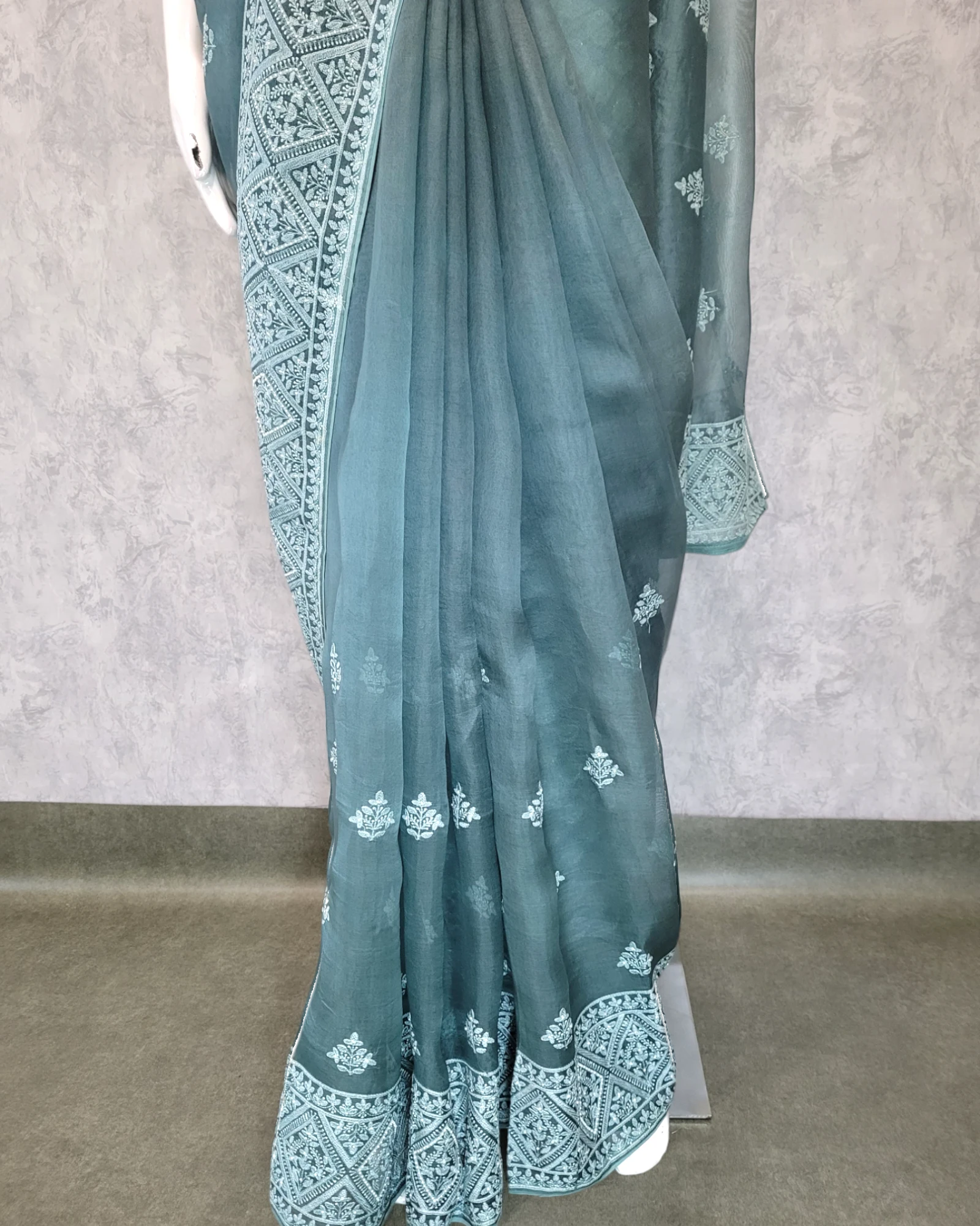 Slate Pari Organza Saree