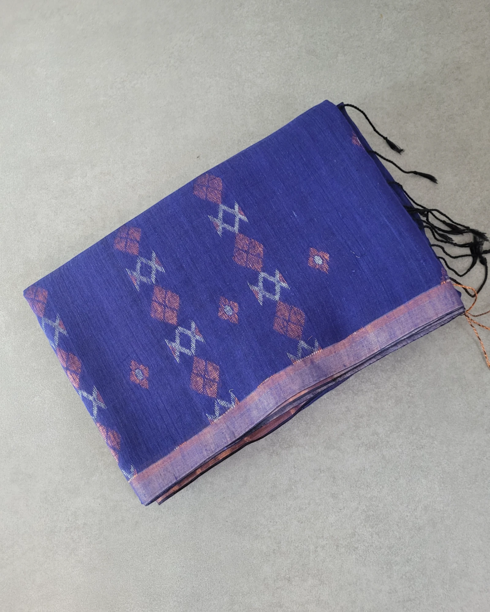 Navy Lata Linen Saree