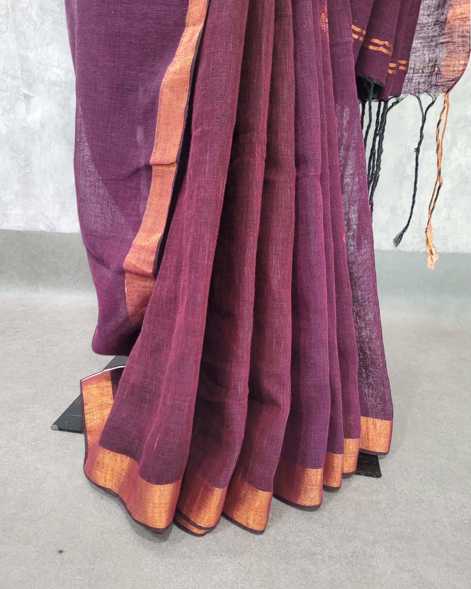 Maroon Lata Linen Saree