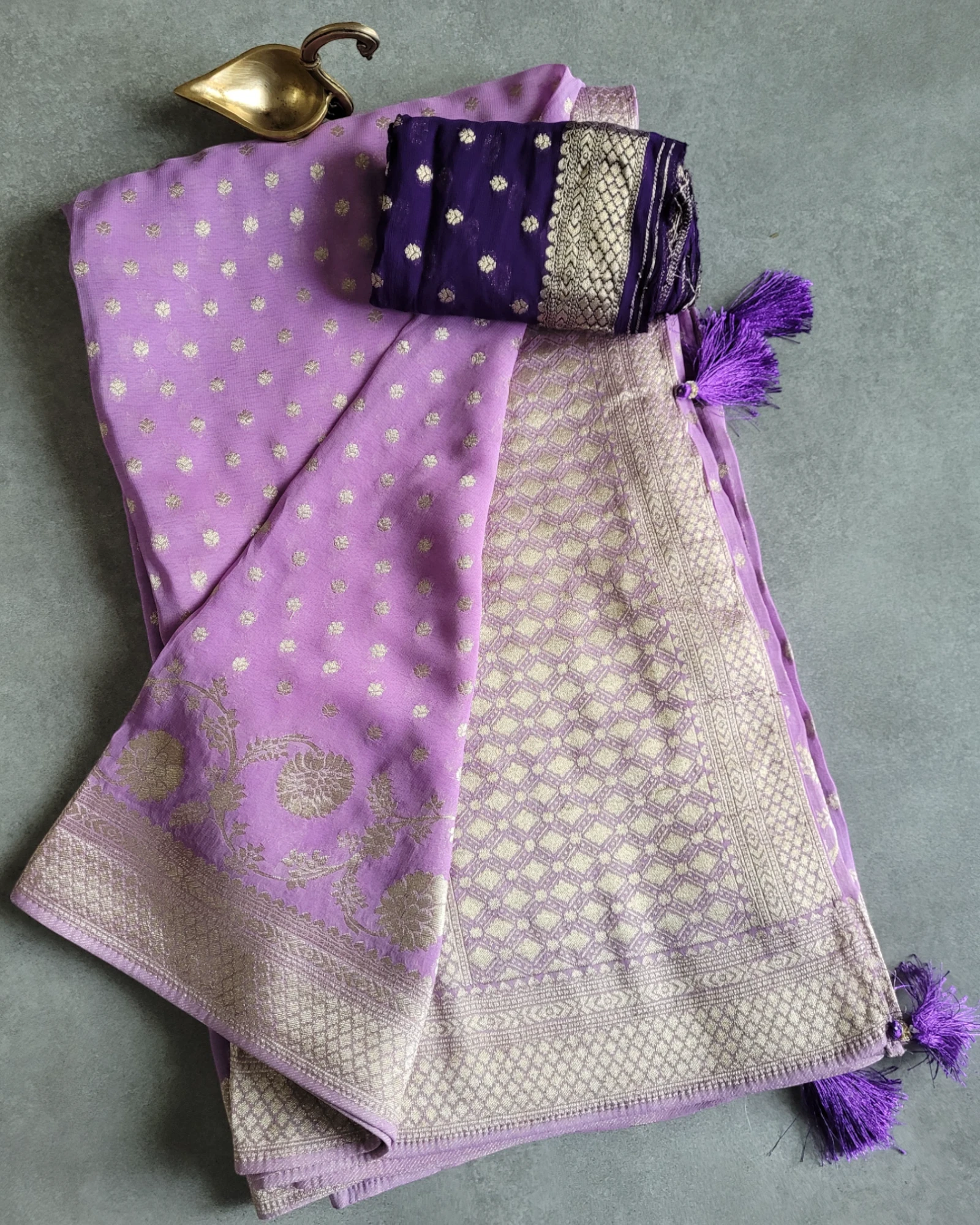 Lavender Bahaar Banarasi Georgette Saree
