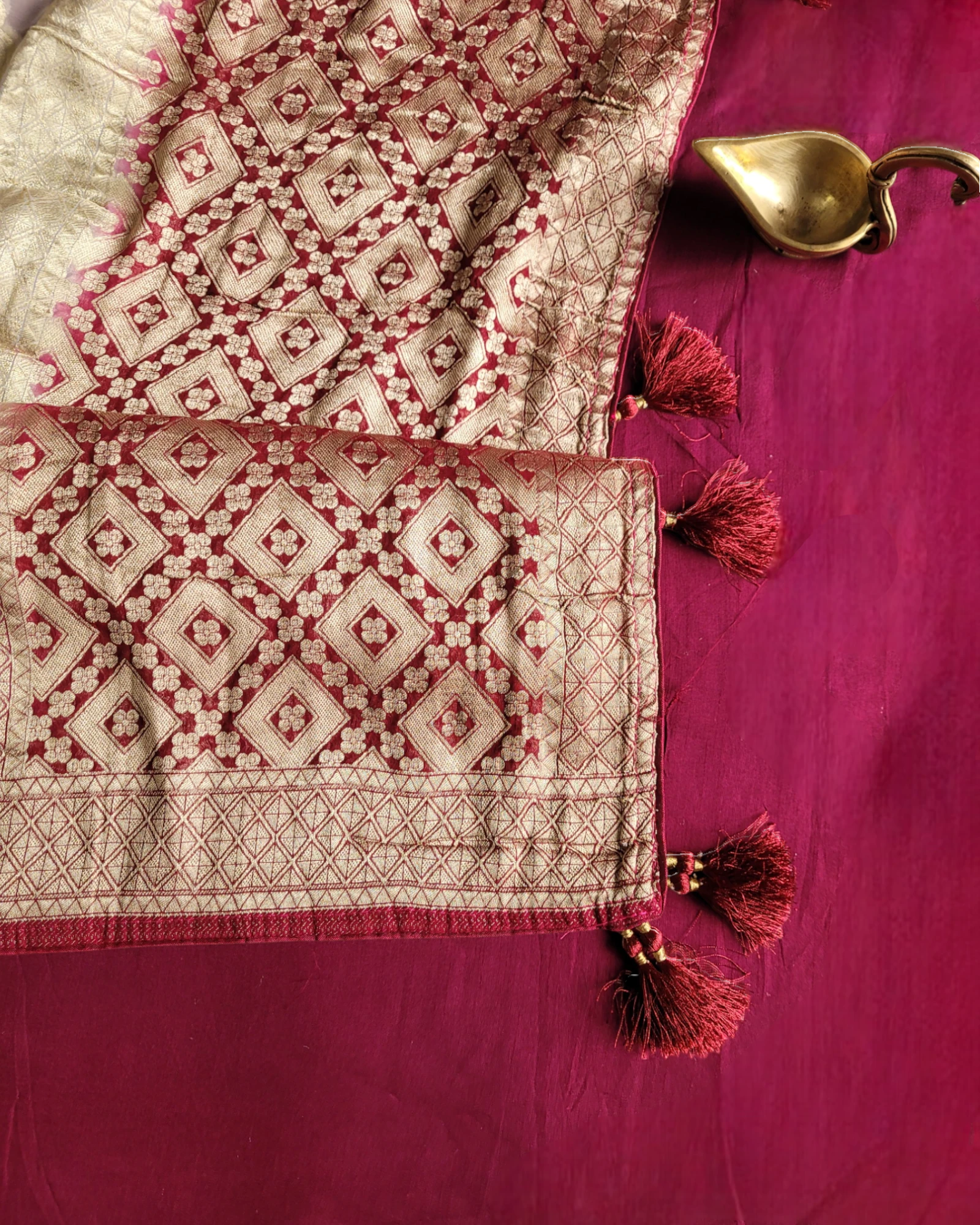 Cream Bahaar Banarasi Georgette Saree