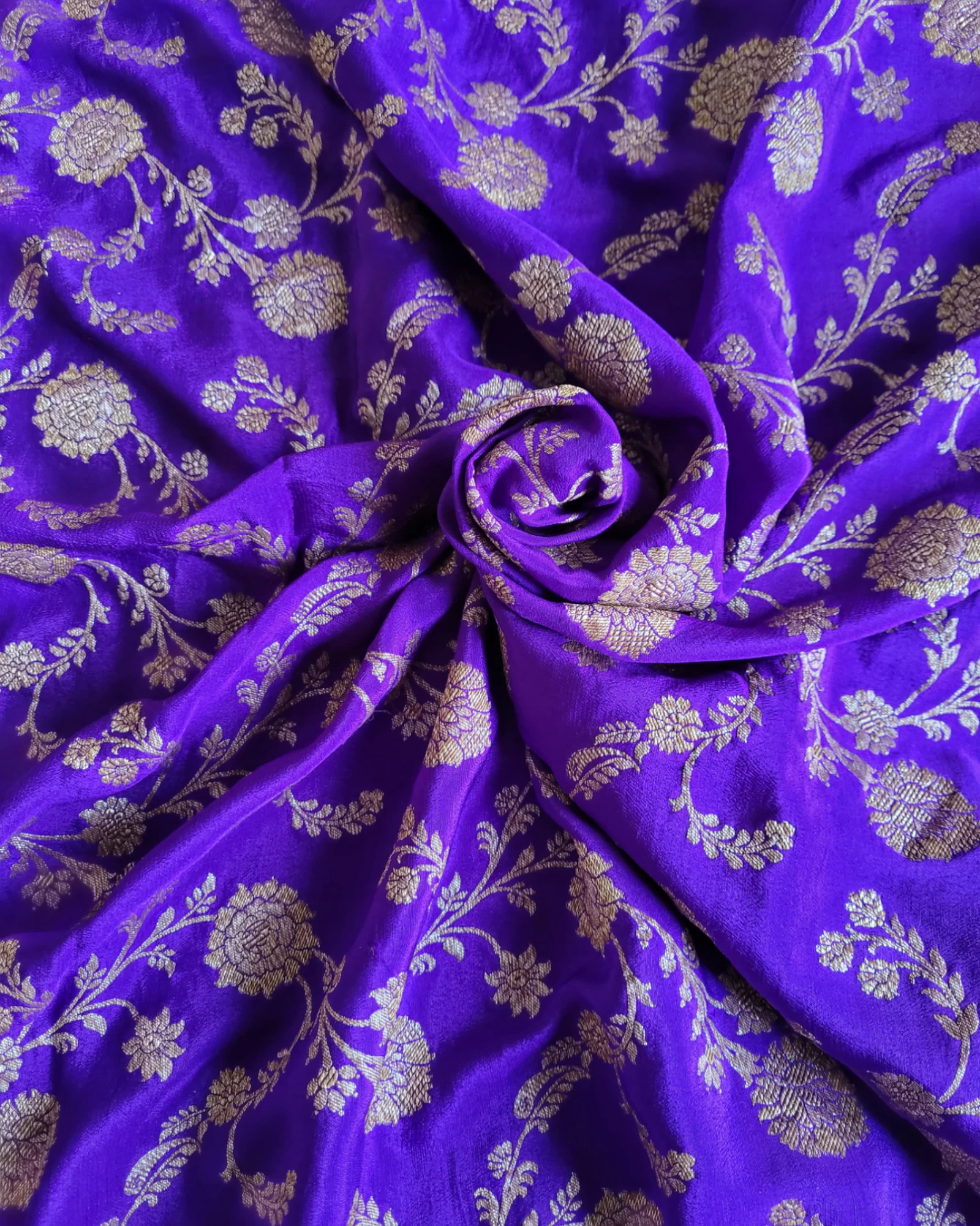 Red Kavya Banarasi Crepe Saree