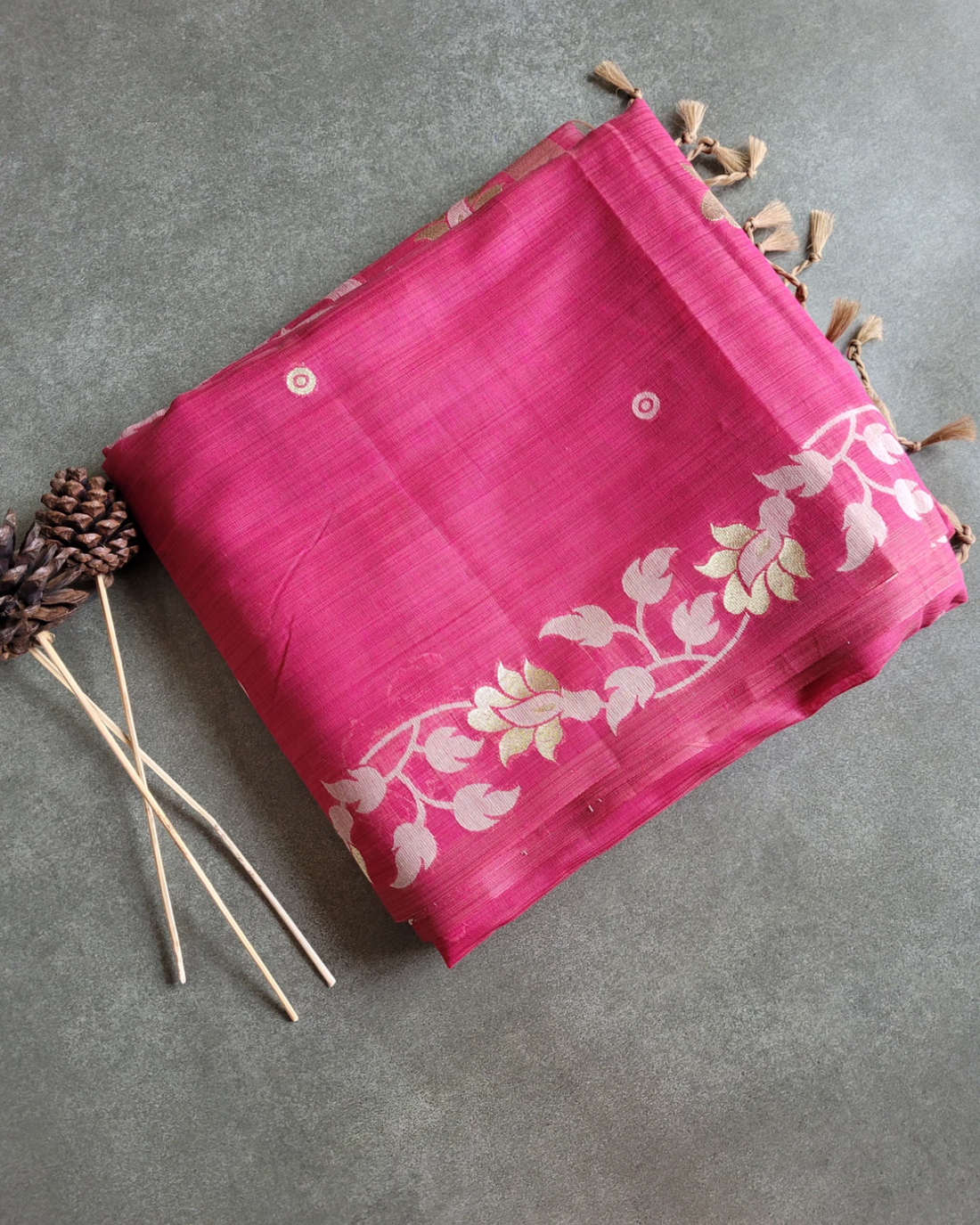 Red Isha3 Cotton saree