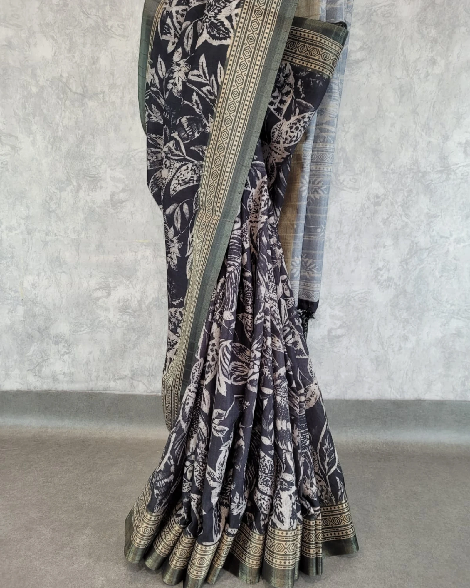 Slate Kriti Tussar saree