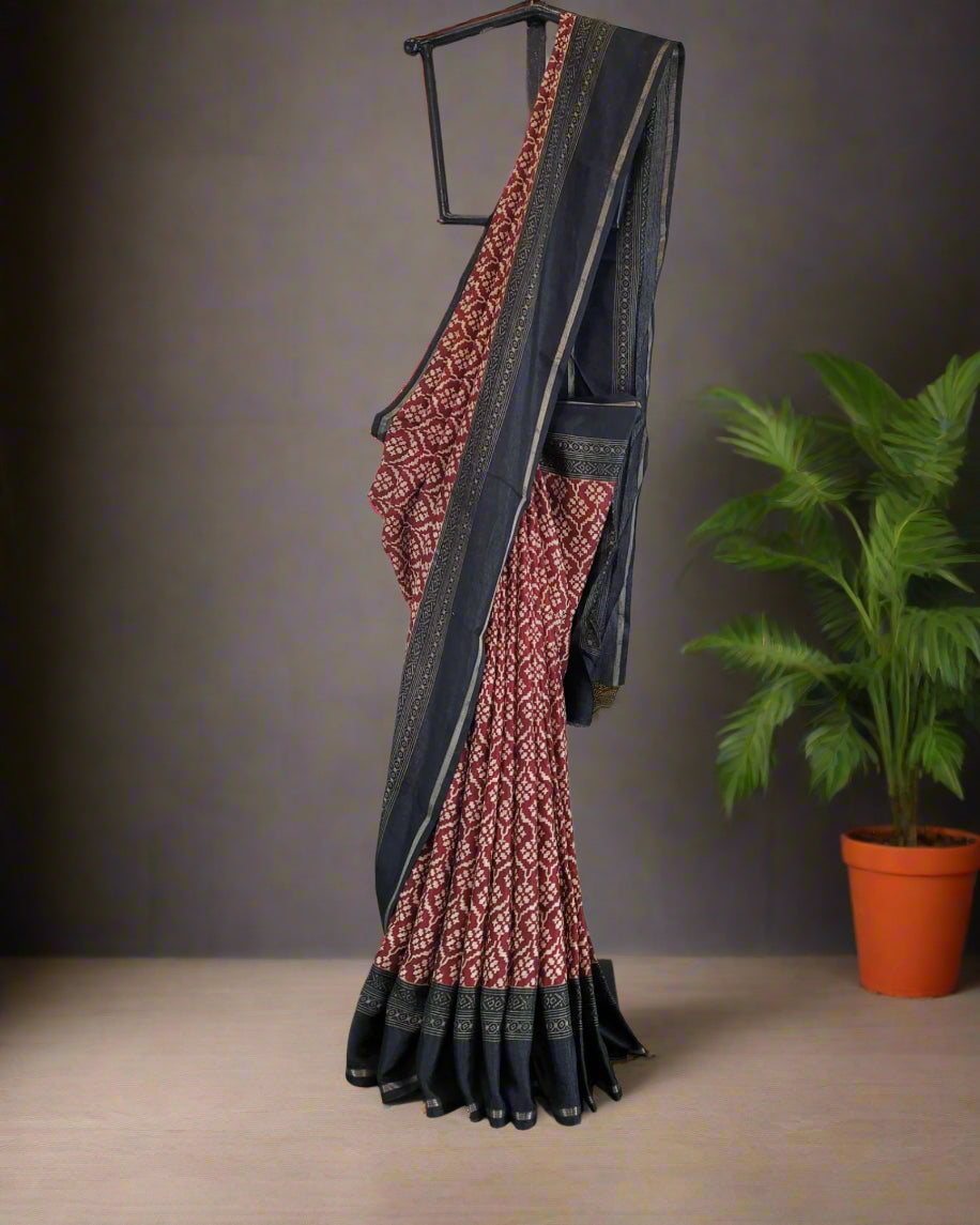 Red krisha Synthetic saree