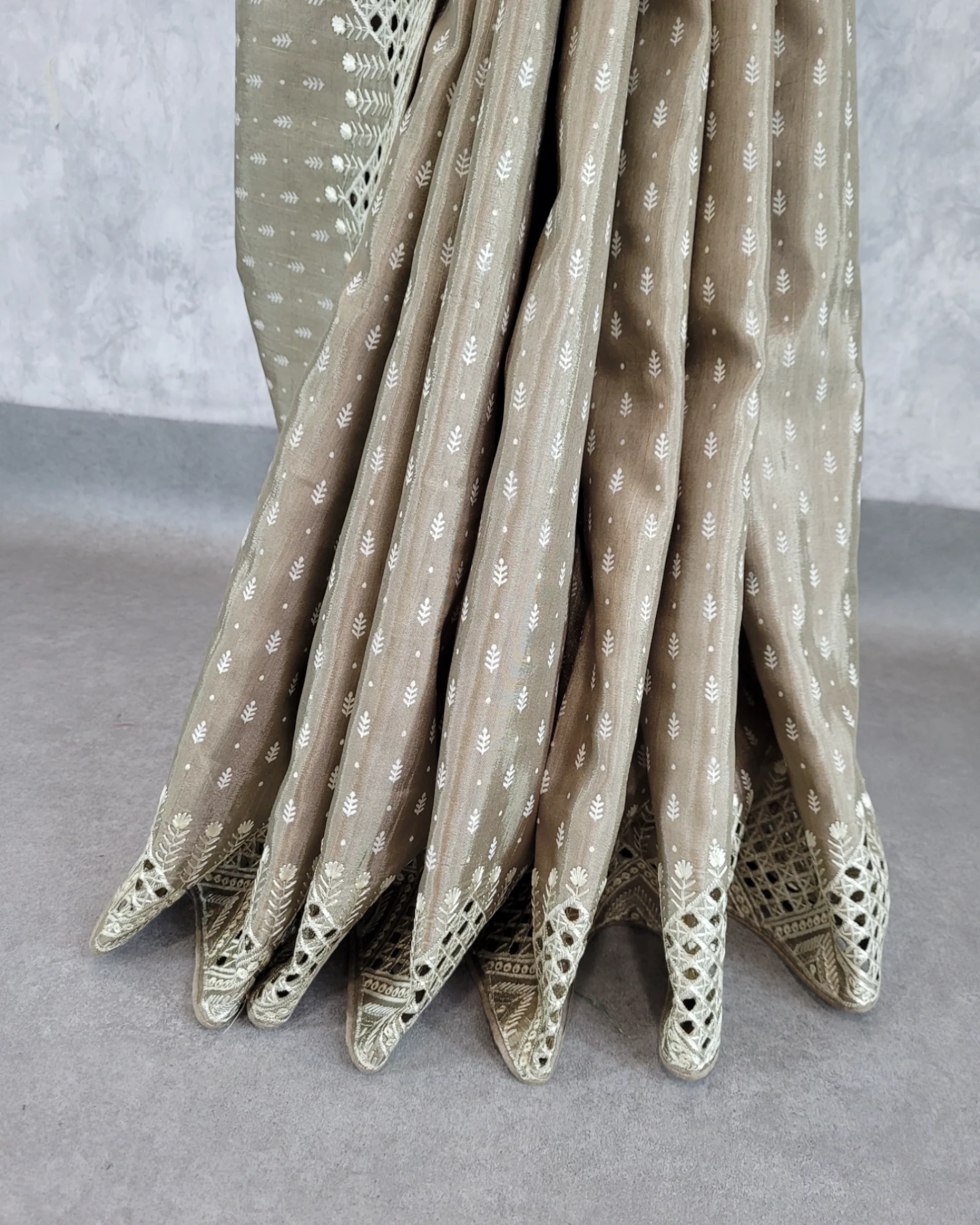 Grey2 Mahi Tussar Saree