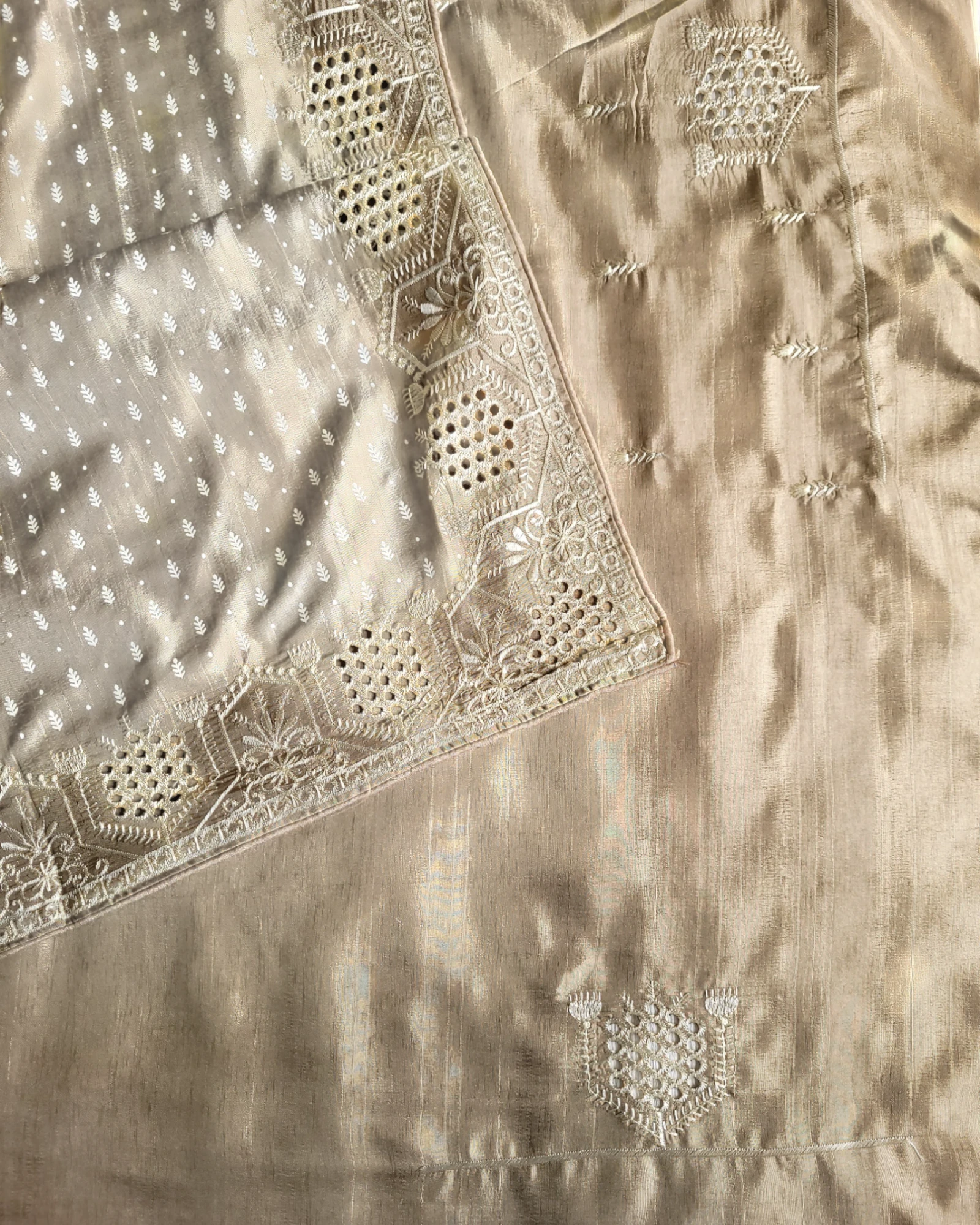 Grey Mahi Tussar Saree