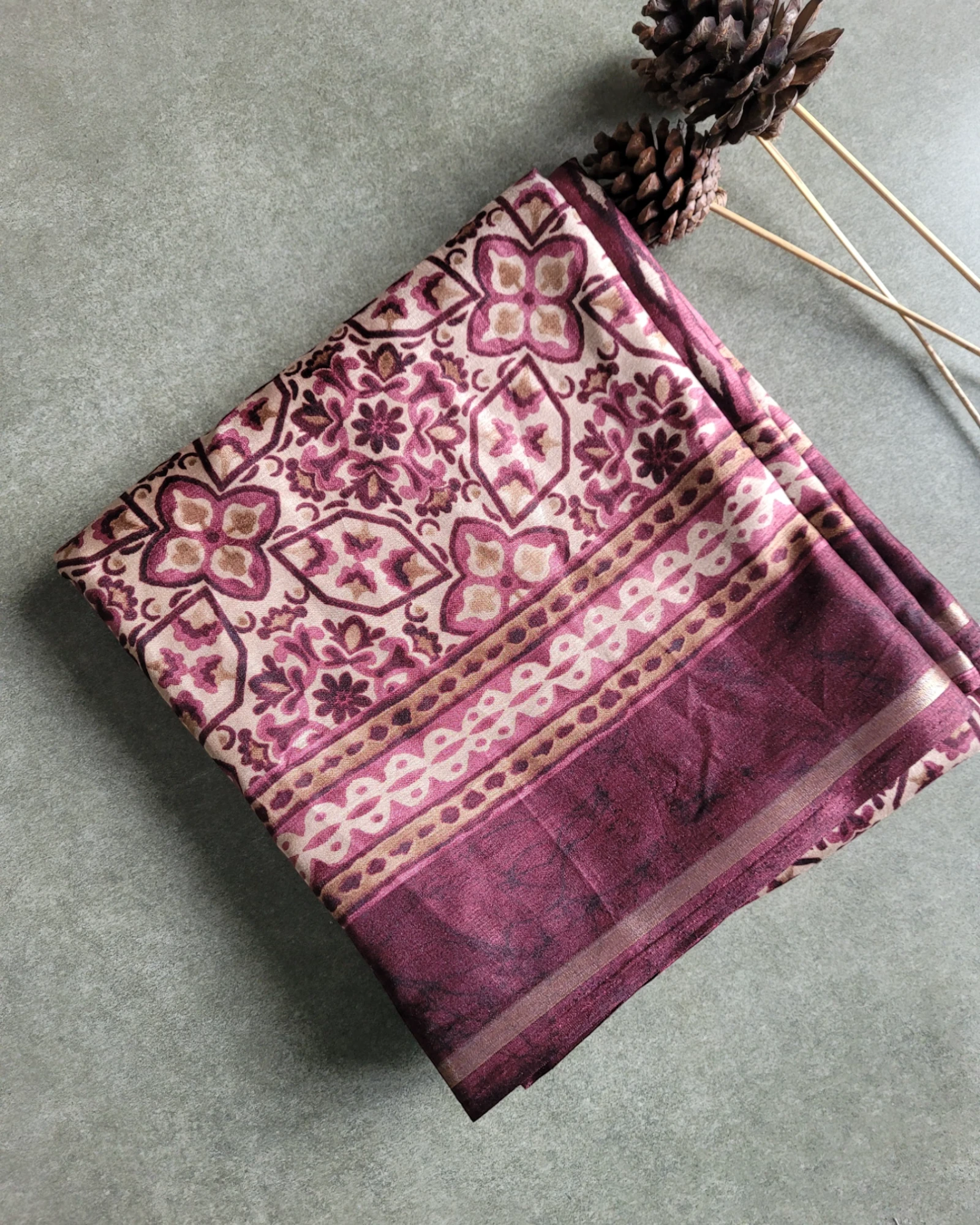 Carmine Krisha Synthetic saree