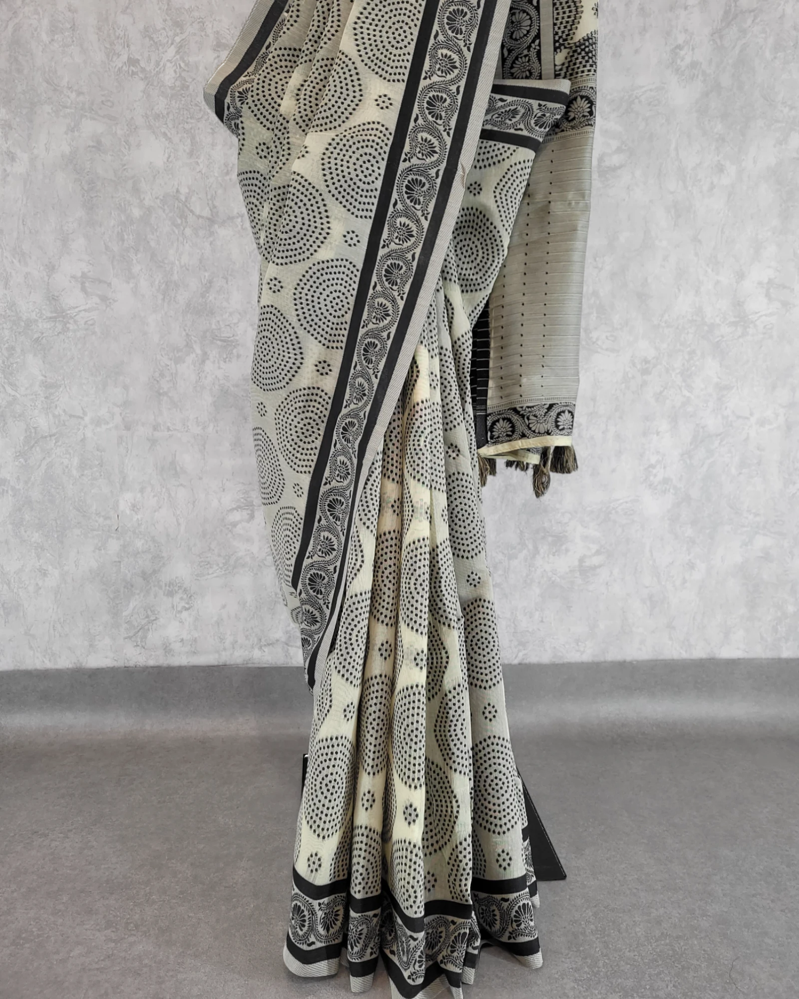 Pearl Karuna Saree
