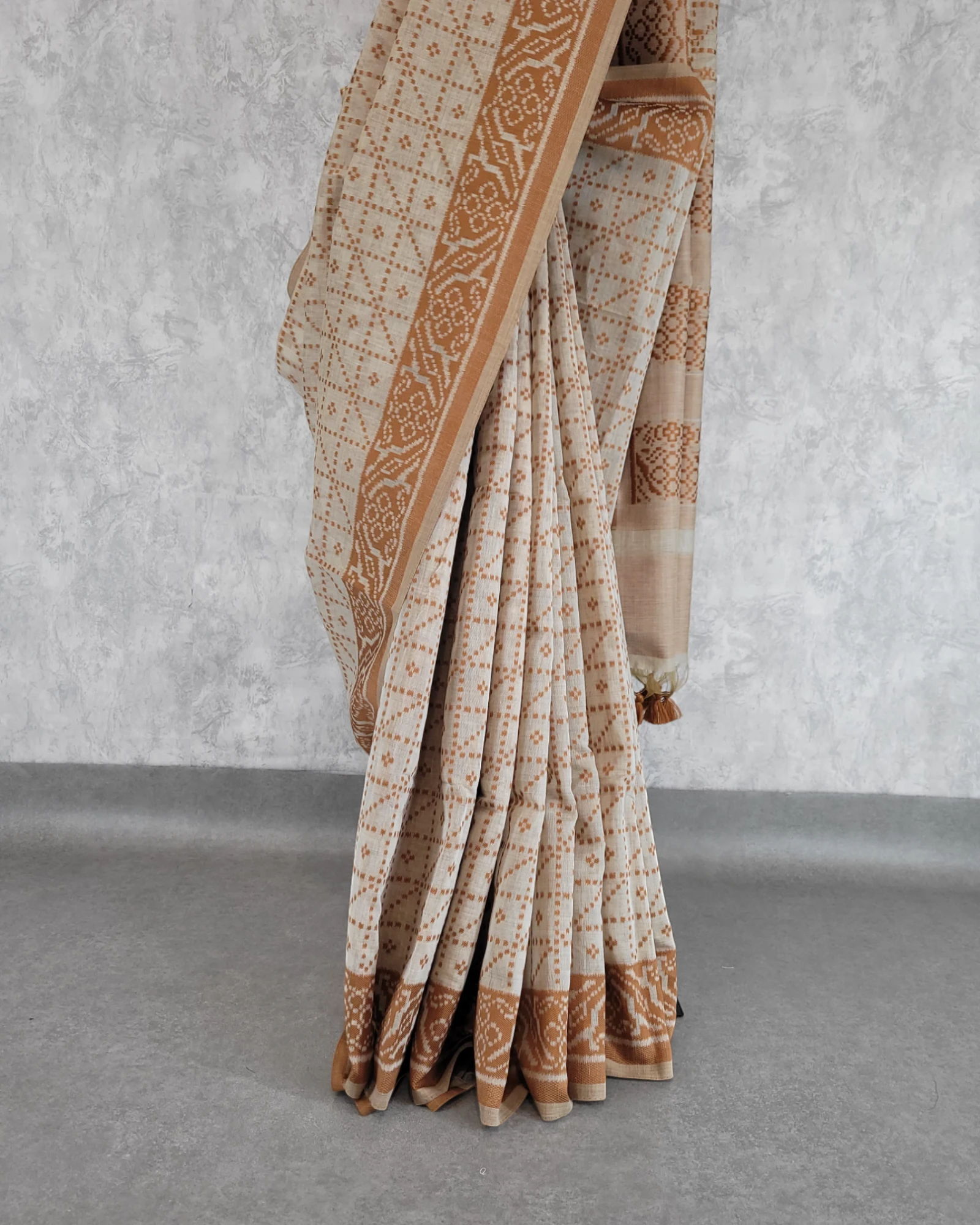 Brown Isha4 Cotton saree