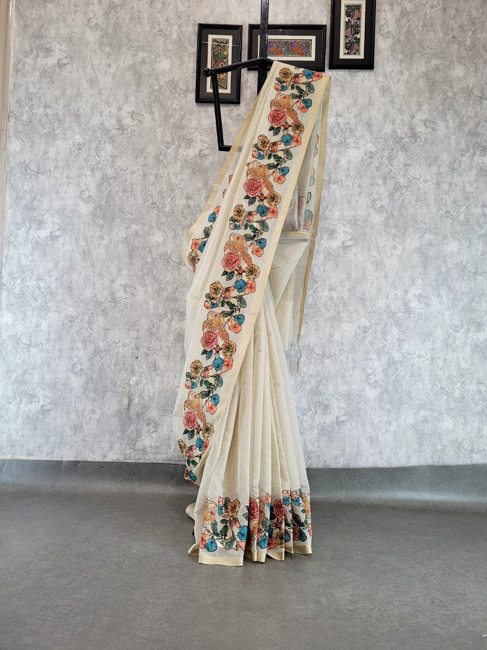 White 2_6 Semi Tussar Applique Saree ST001