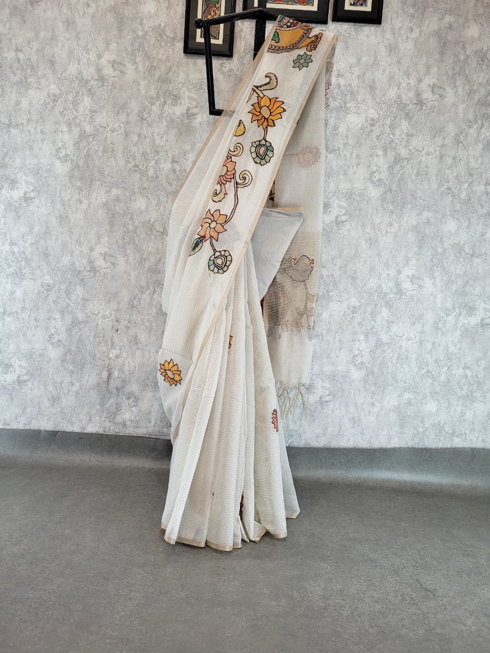 White 2_1 Semi Tussar Applique Saree ST001