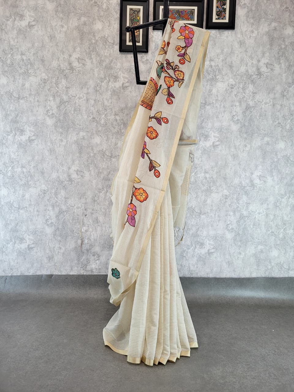 White 2_2 Semi Tussar Applique Saree ST001