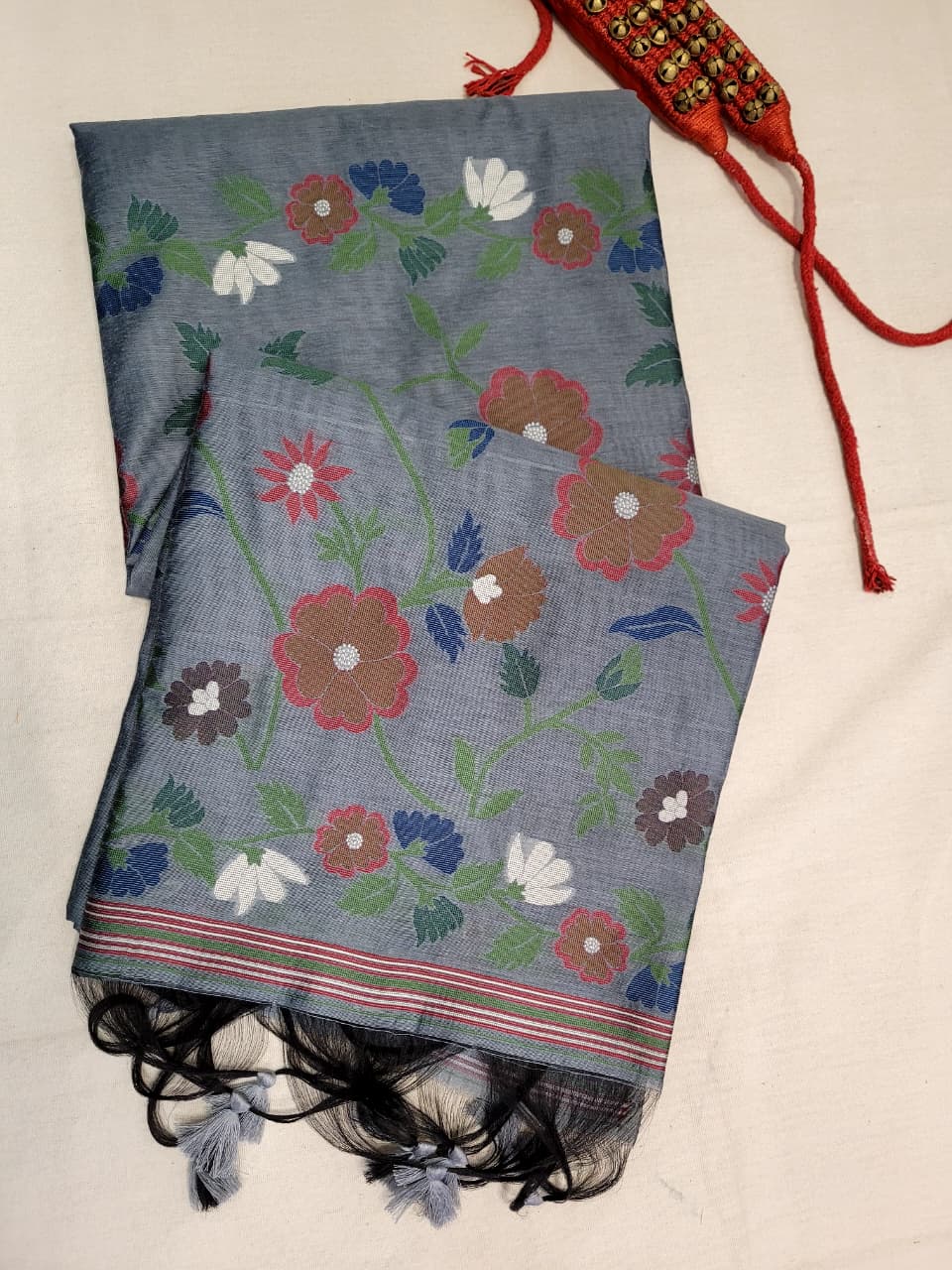 Gray Isha3 Cotton saree