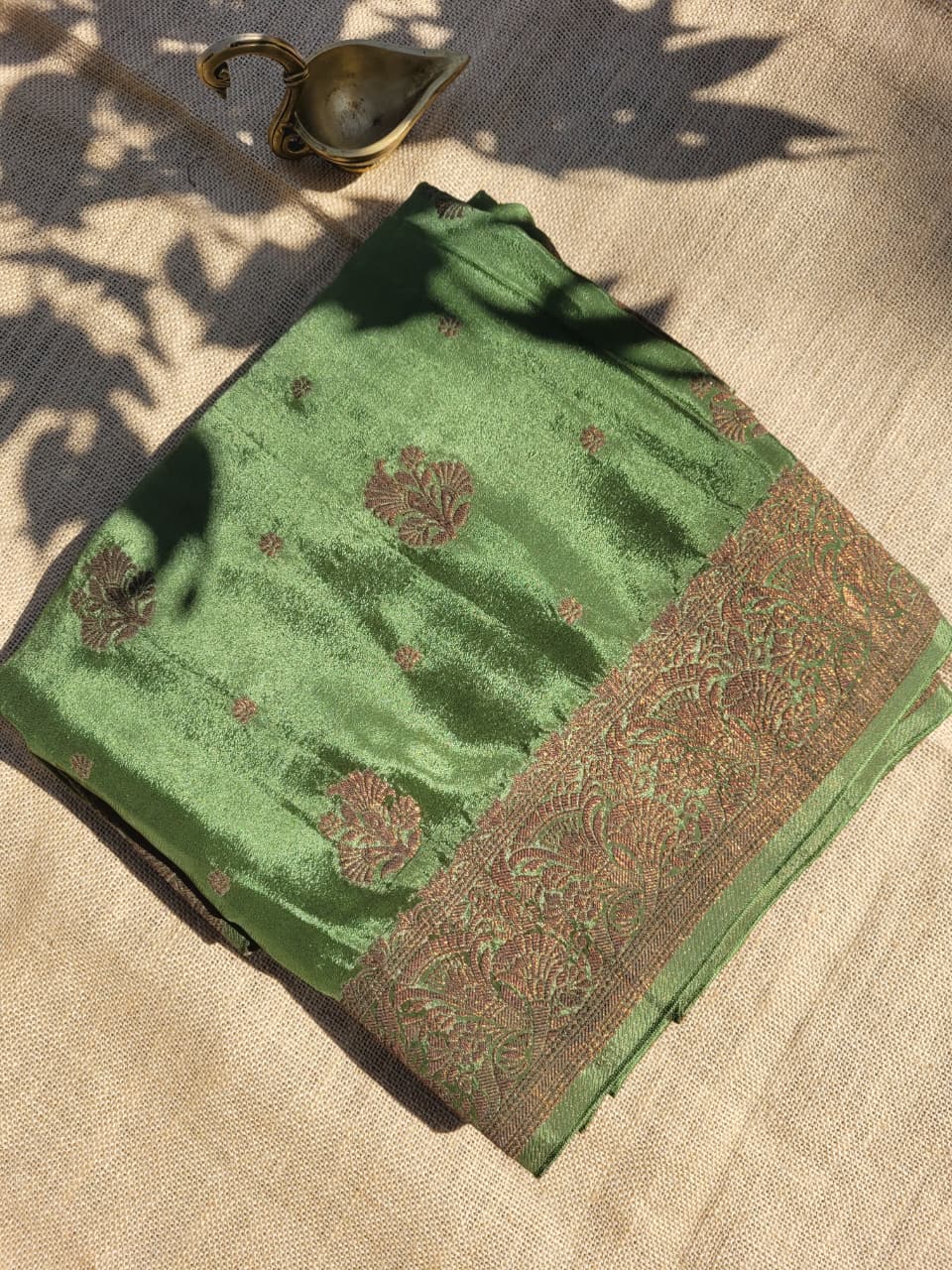 Olive green Riddhi Crepe Saree