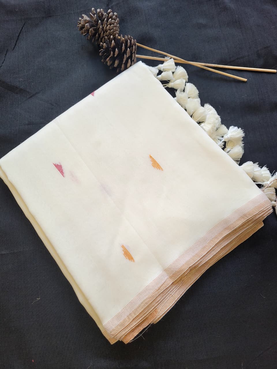 White Meet Mul Saree